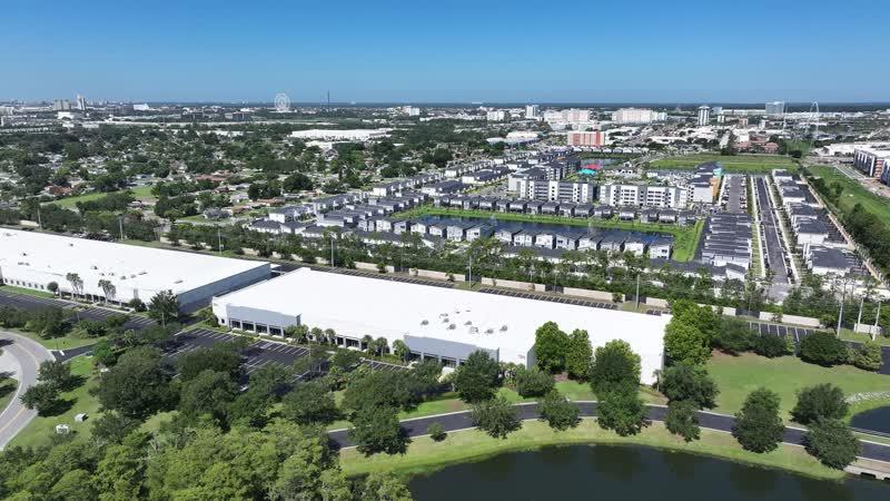 7312 Kingspointe Pkwy, Orlando, FL 32819, 4-100