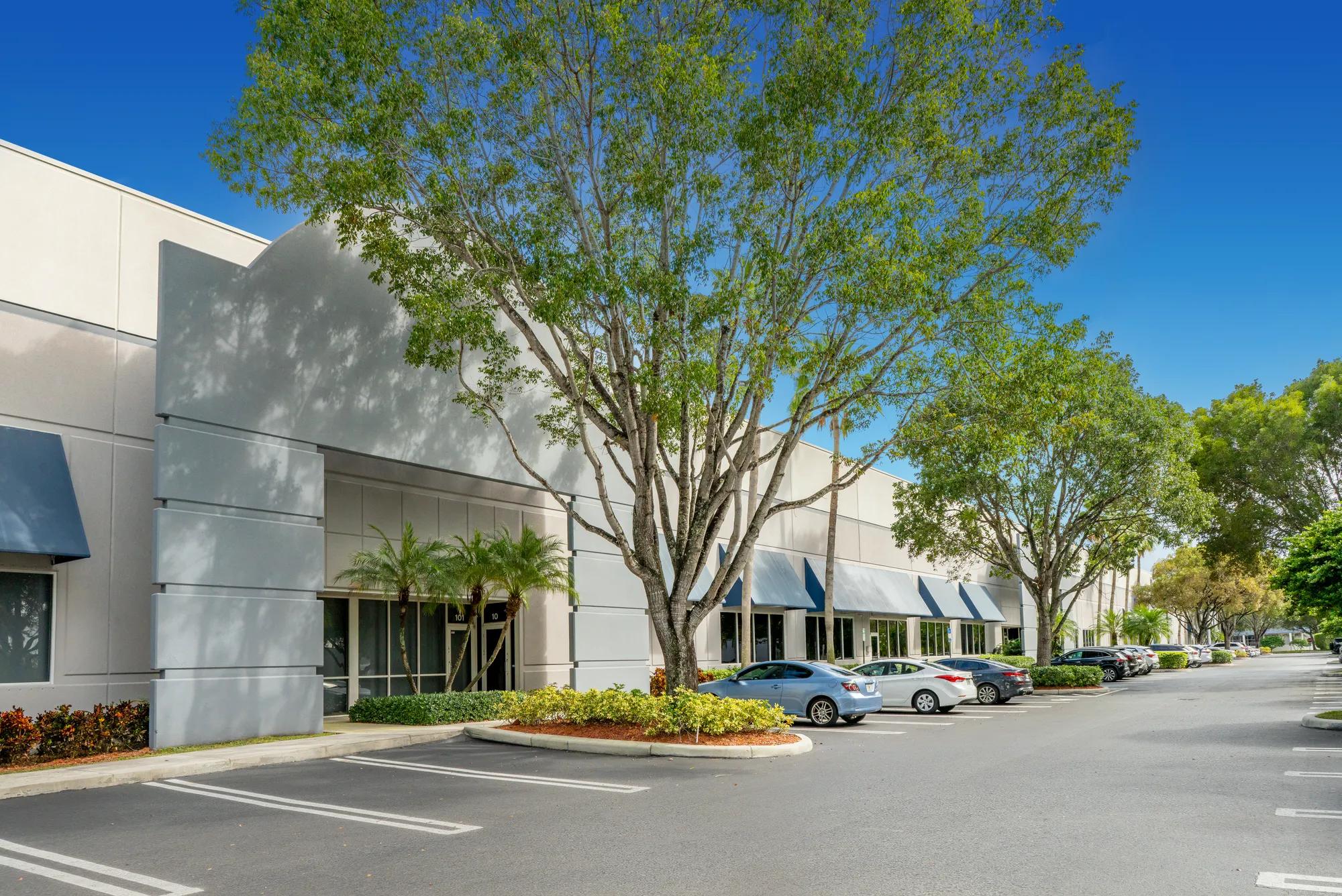 9905 NW 17th Street, Miami, FL 33172, 103