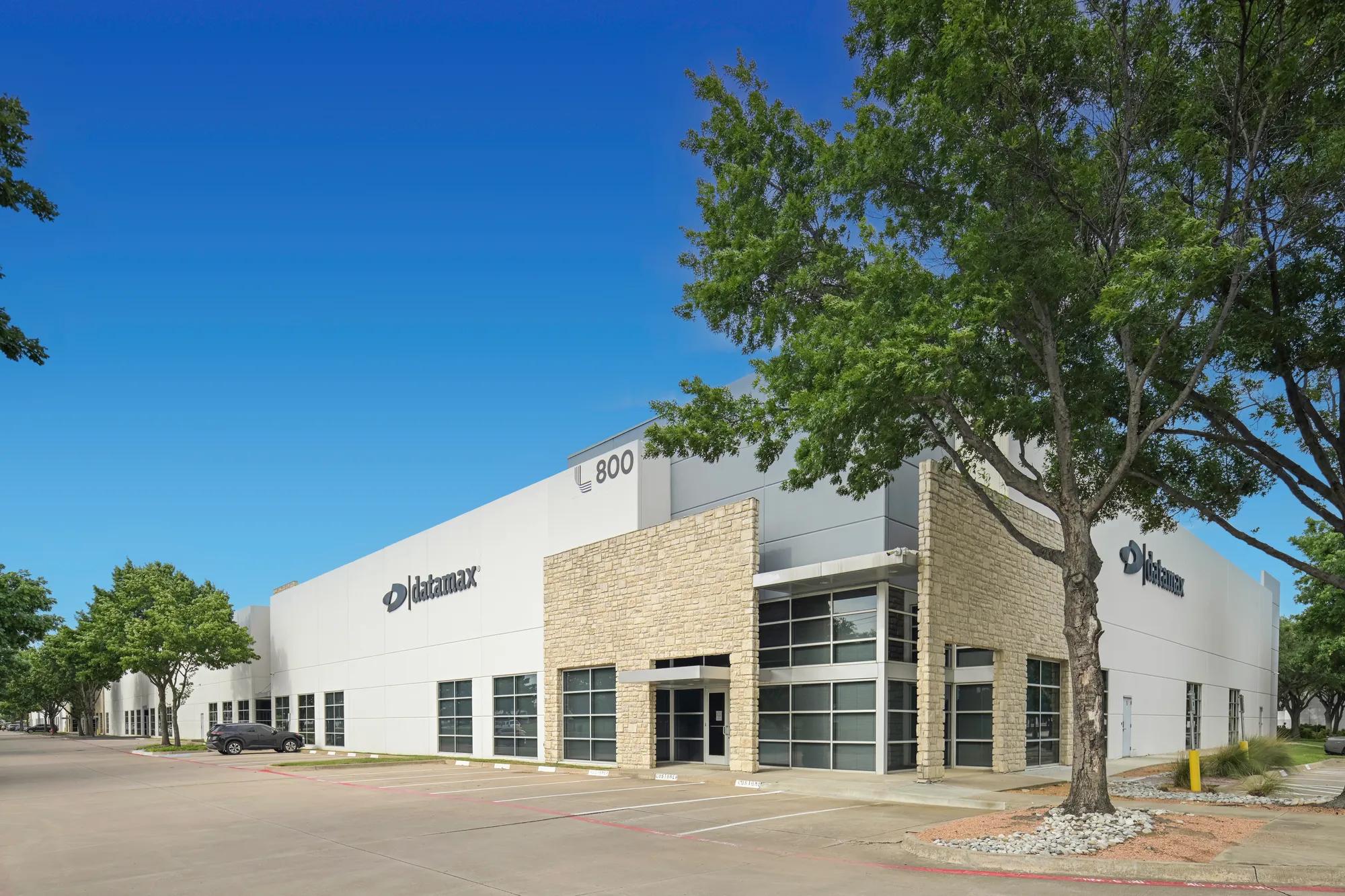 Details of 700 & 800 Freeport Pkwy, 801 Hammond St, Coppell, TX 75019 - Industrial Property For Lease