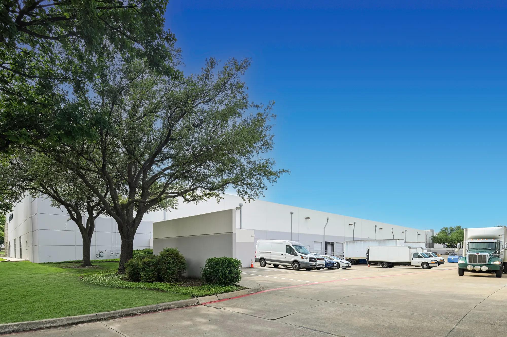 Details of 700 & 800 Freeport Pkwy, 801 Hammond St, Coppell, TX 75019 - Industrial Property For Lease