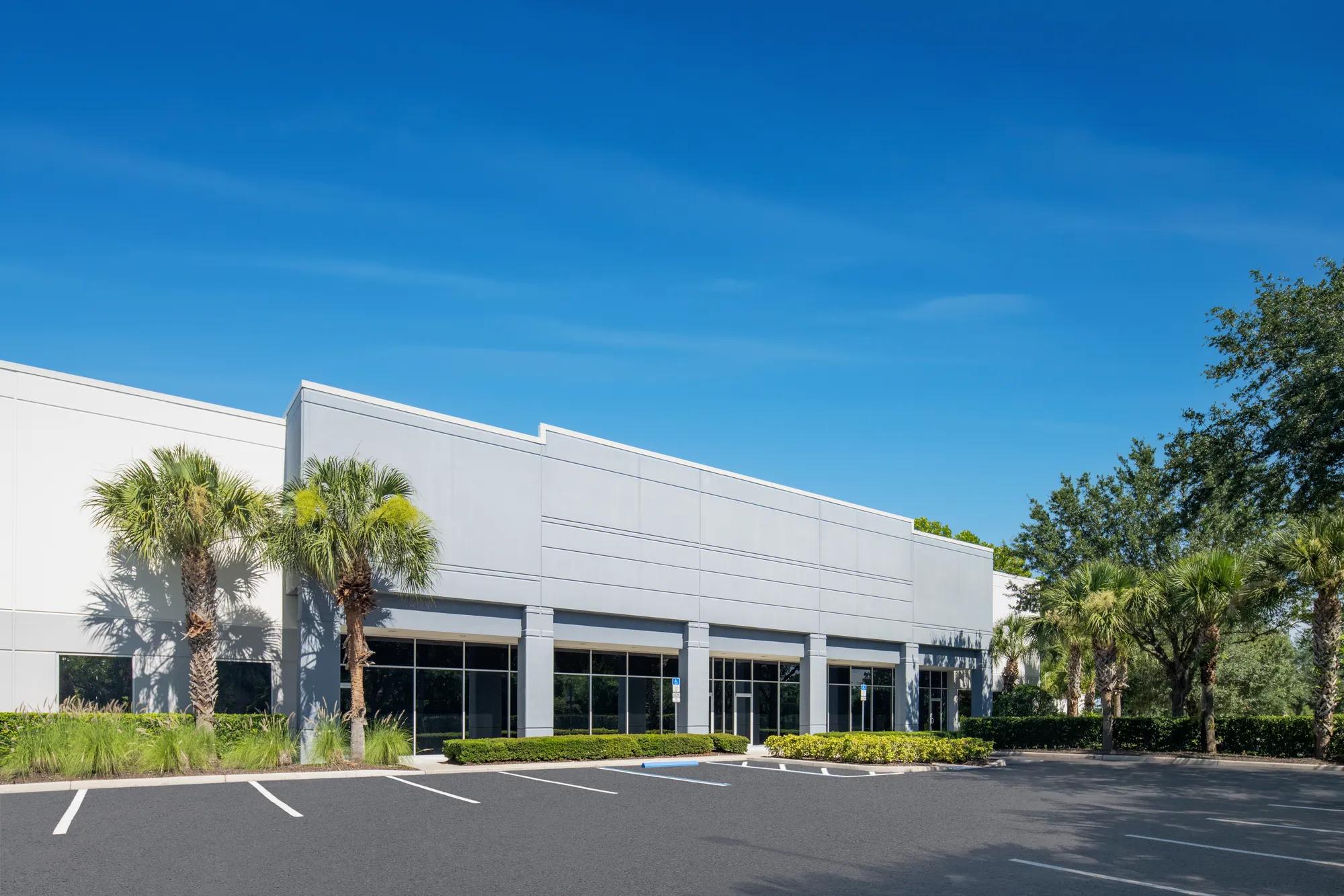 7312 Kingspointe Pkwy, Orlando, FL 32819, 4-100