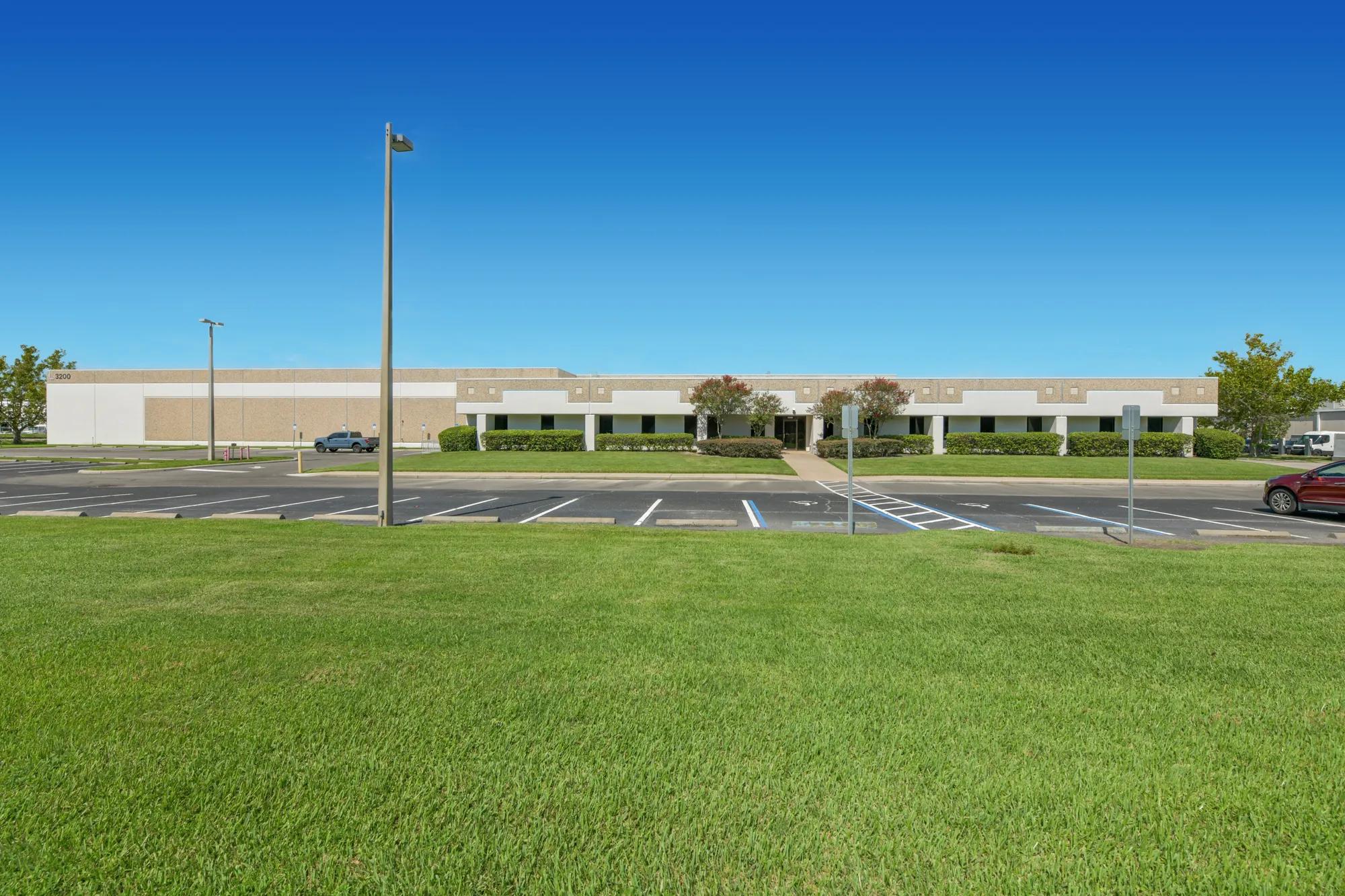 Details of 3200 Mercy Drive, Orlando, FL 32808 - Industrial Property For Lease