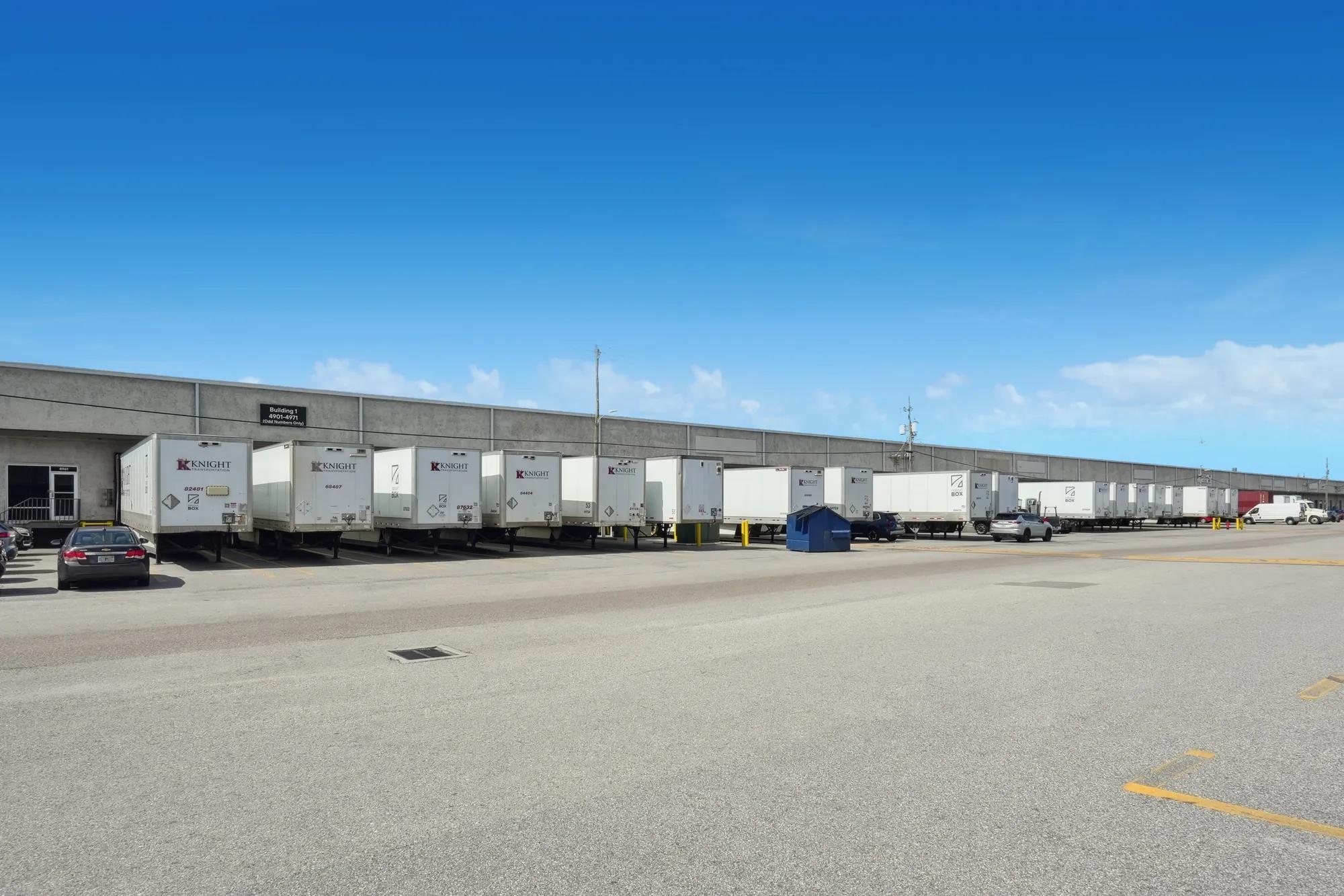 4701-4971 Distribution Drive, Tampa, FL 33605, 2-4735B
