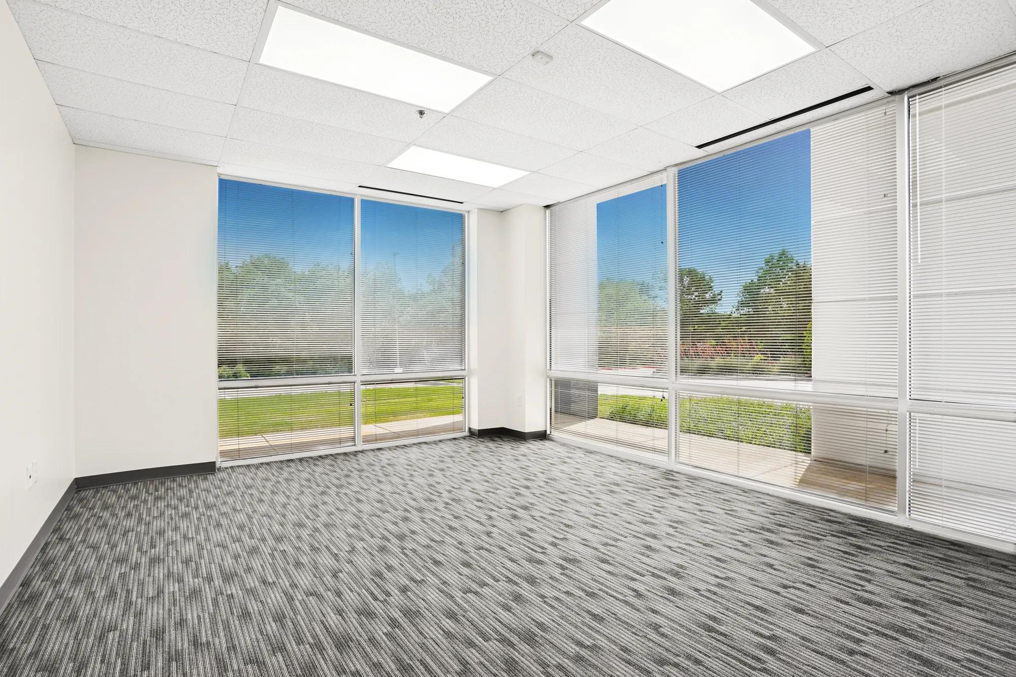 Details of 615 Westport Parkway, Grapevine, TX 76051 - Industrial Property For Lease