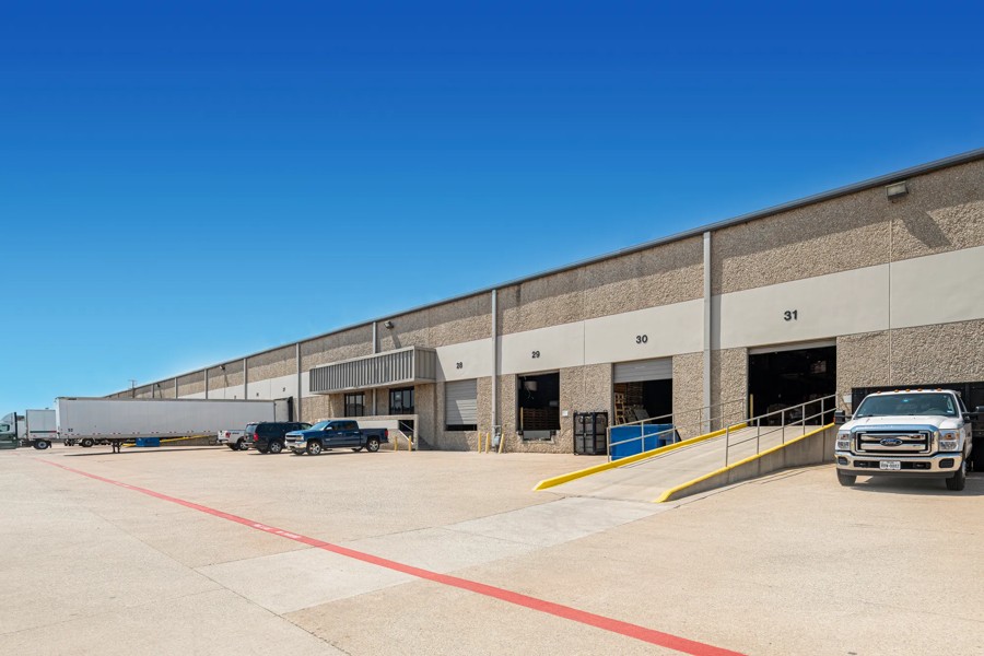 1213 W. Carrier Parkway, Grand Prairie, TX 75050, 00412