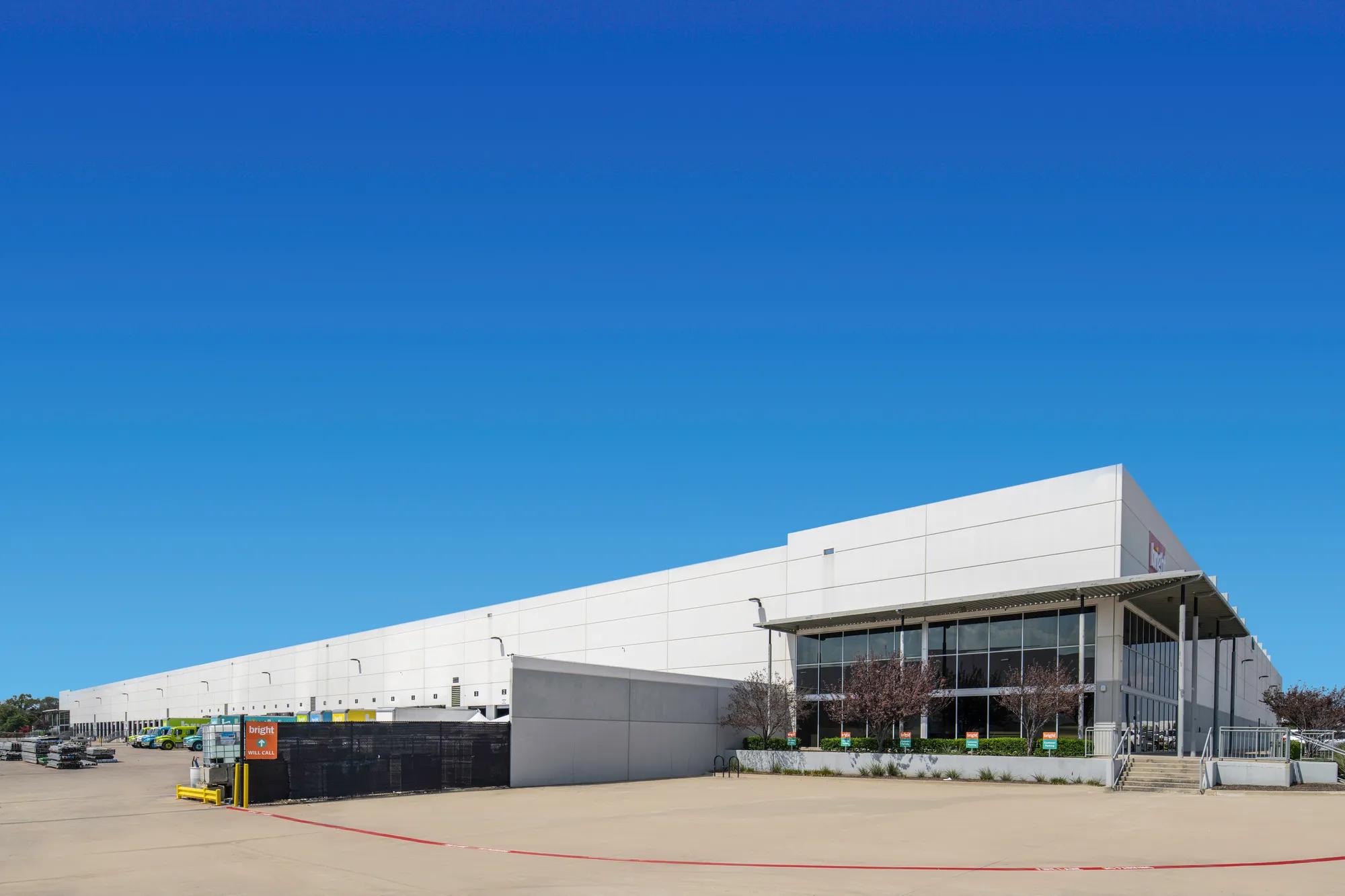 Details of 2250 Lion Country Pkwy, Grand Prairie, TX 75050 - Industrial Property For Lease