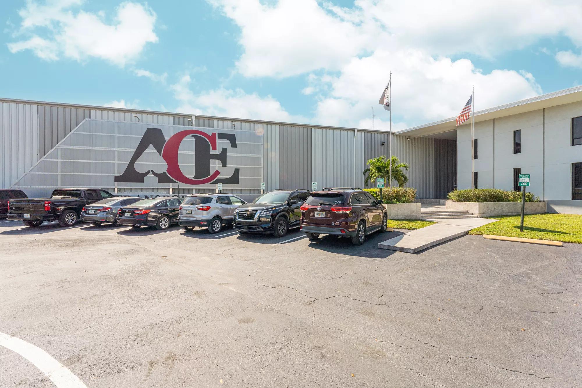10700 NW 36th Ave, Miami Gardens, FL 33167, 0100
