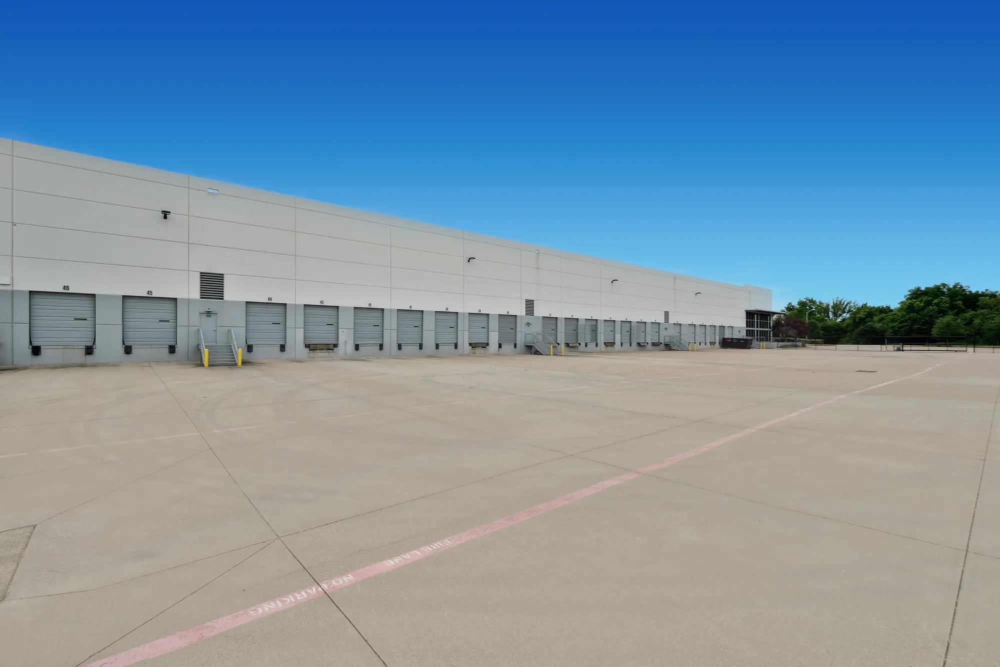Details of 2250 Lion Country Pkwy, Grand Prairie, TX 75050 - Industrial Property For Lease