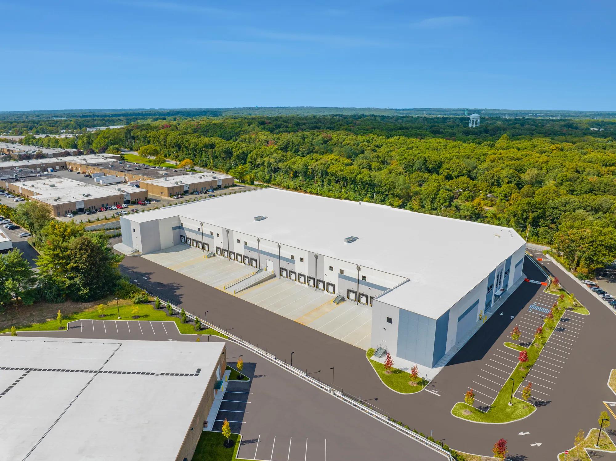 88 Parkway Drive South, Hauppauge, NY 11788
