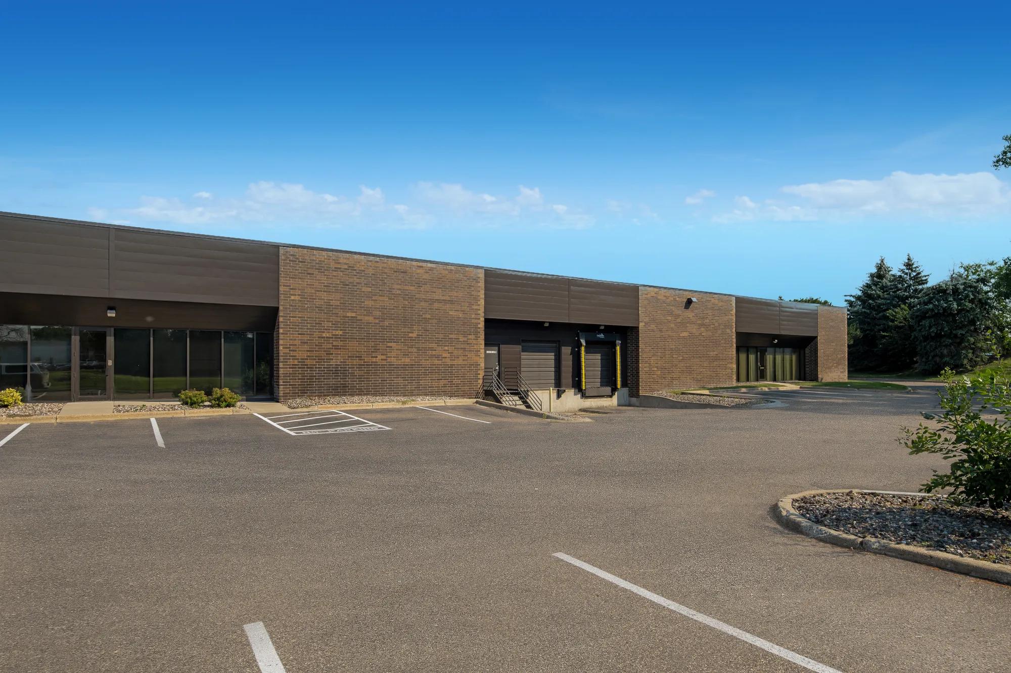 Details of 1270 Eagan Industrial Road, Saint Paul, MN 55121 - Industrial Property For Lease