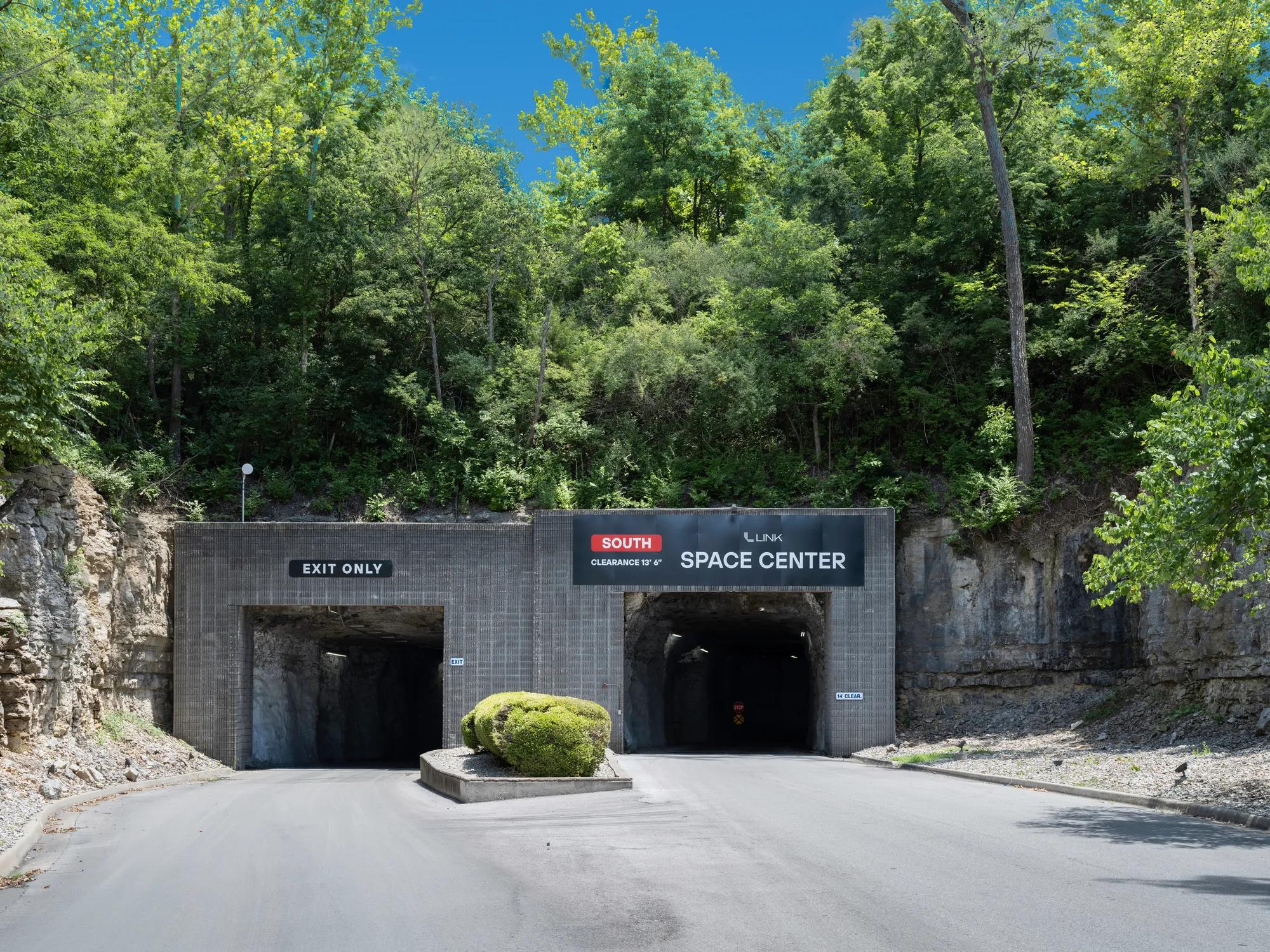 Details of Independence, MO 64056 - Industrial Property For Lease