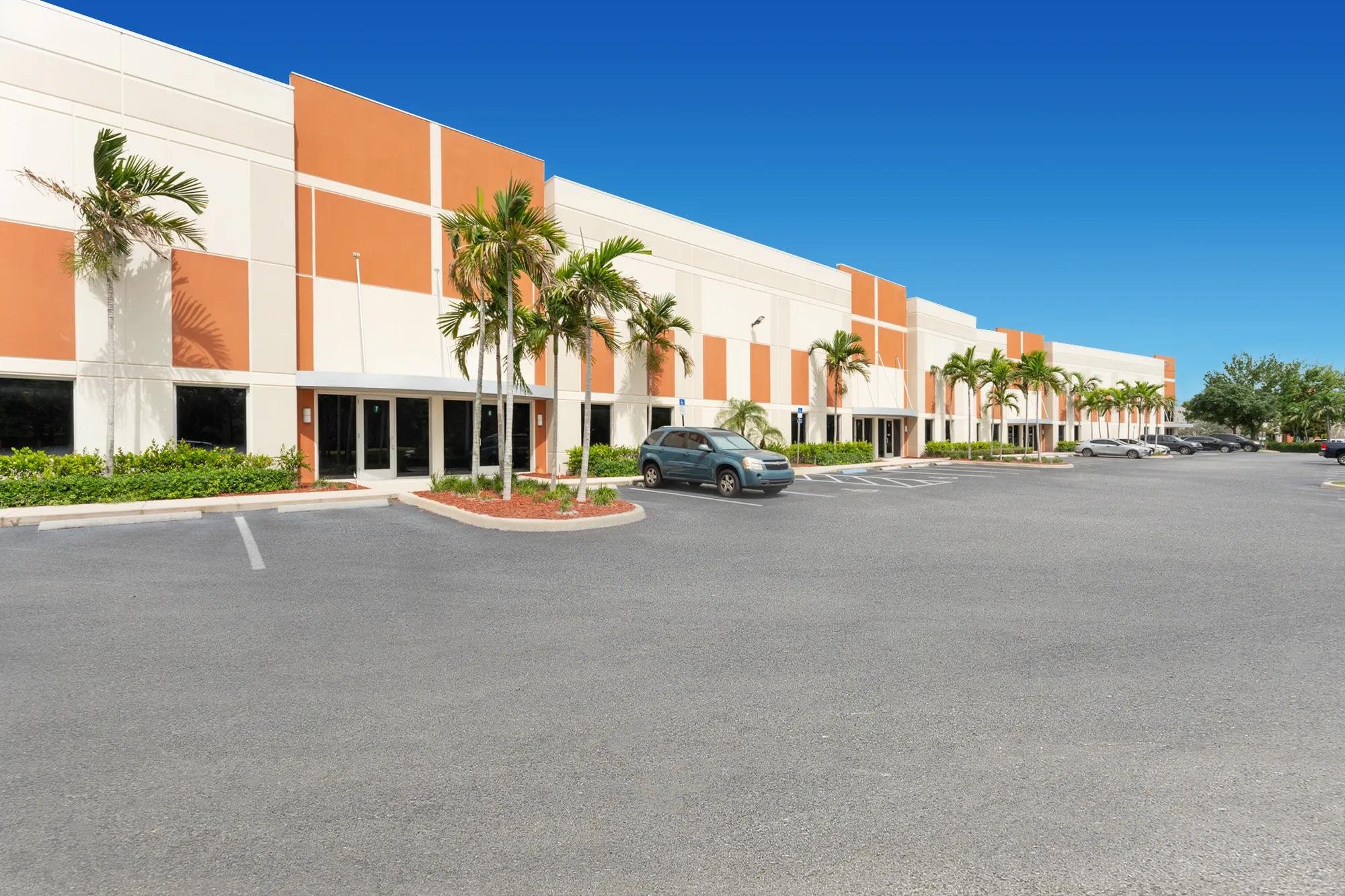 2213 Vista Pkwy, West Palm Beach, FL 33411, 0100