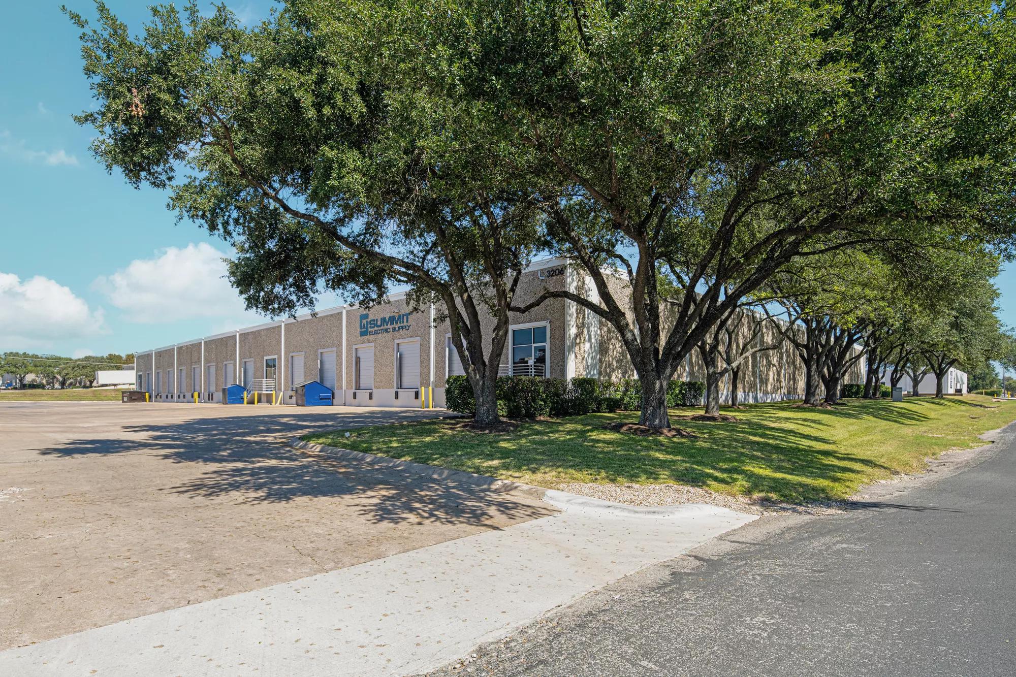 Details of Austin, TX 78758 - Industrial Property For Lease
