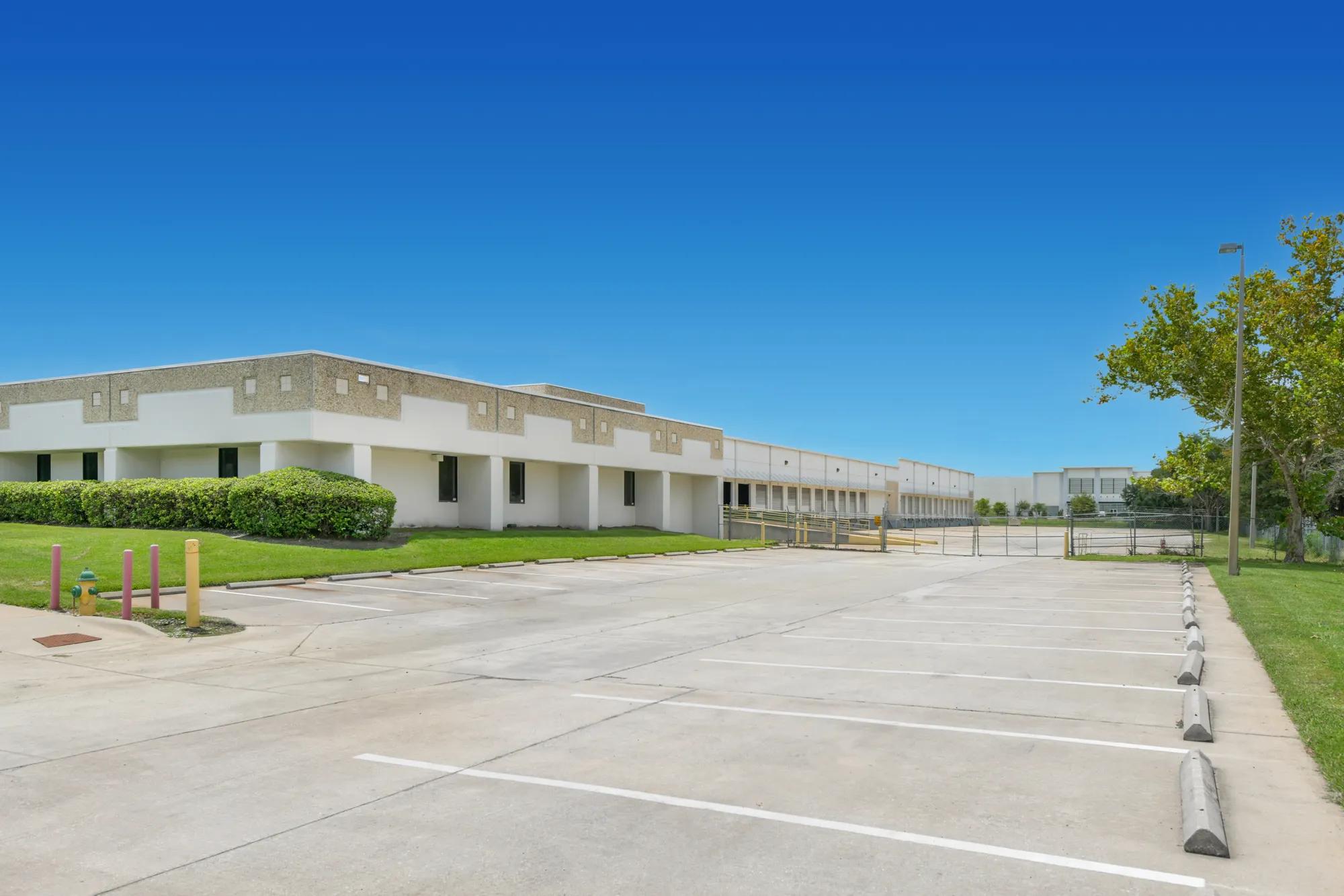 Details of 3200 Mercy Drive, Orlando, FL 32808 - Industrial Property For Lease