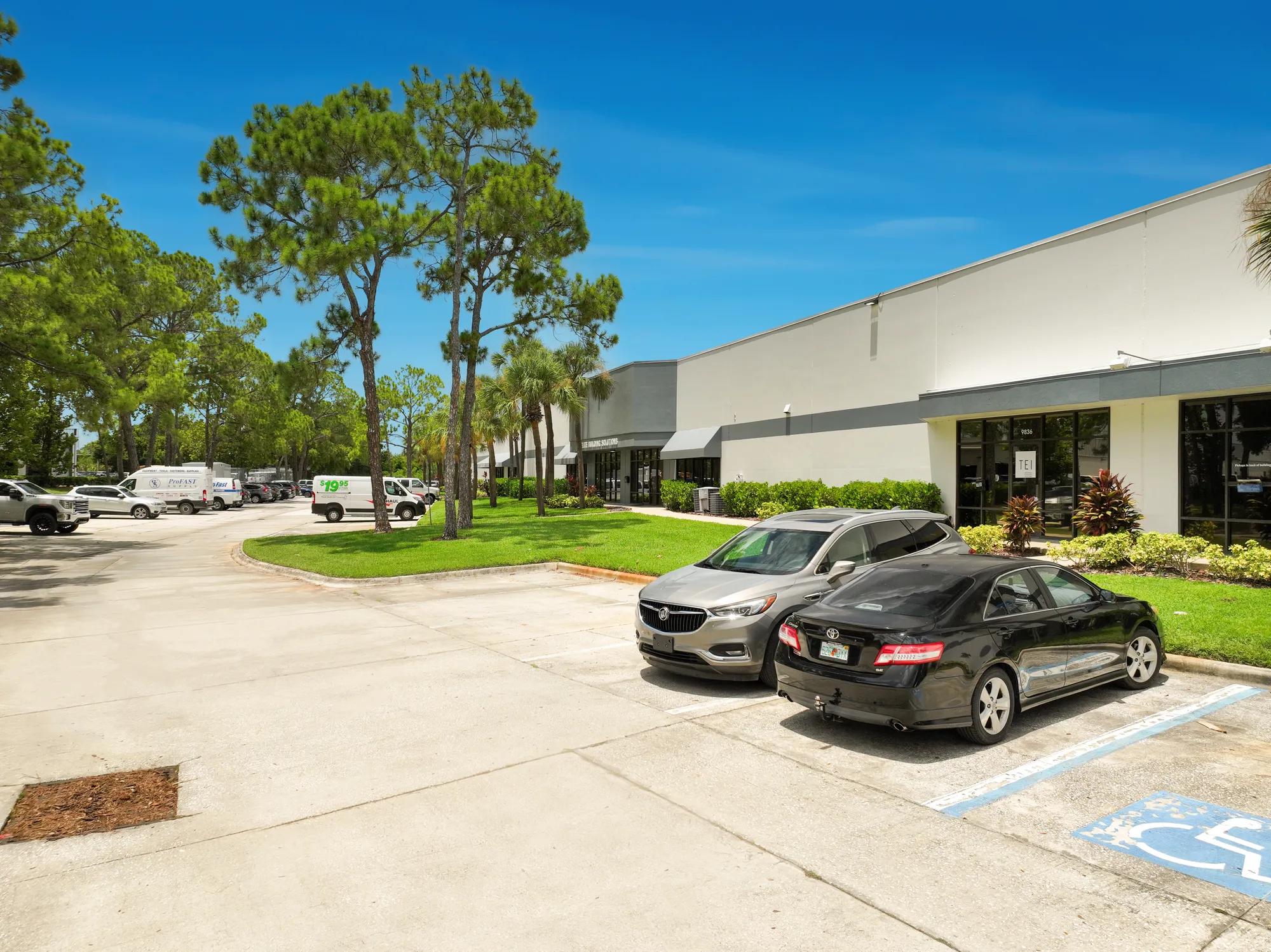 9820-9876 Currie Davis Dr., Tampa, FL 33619, 3-9876-
