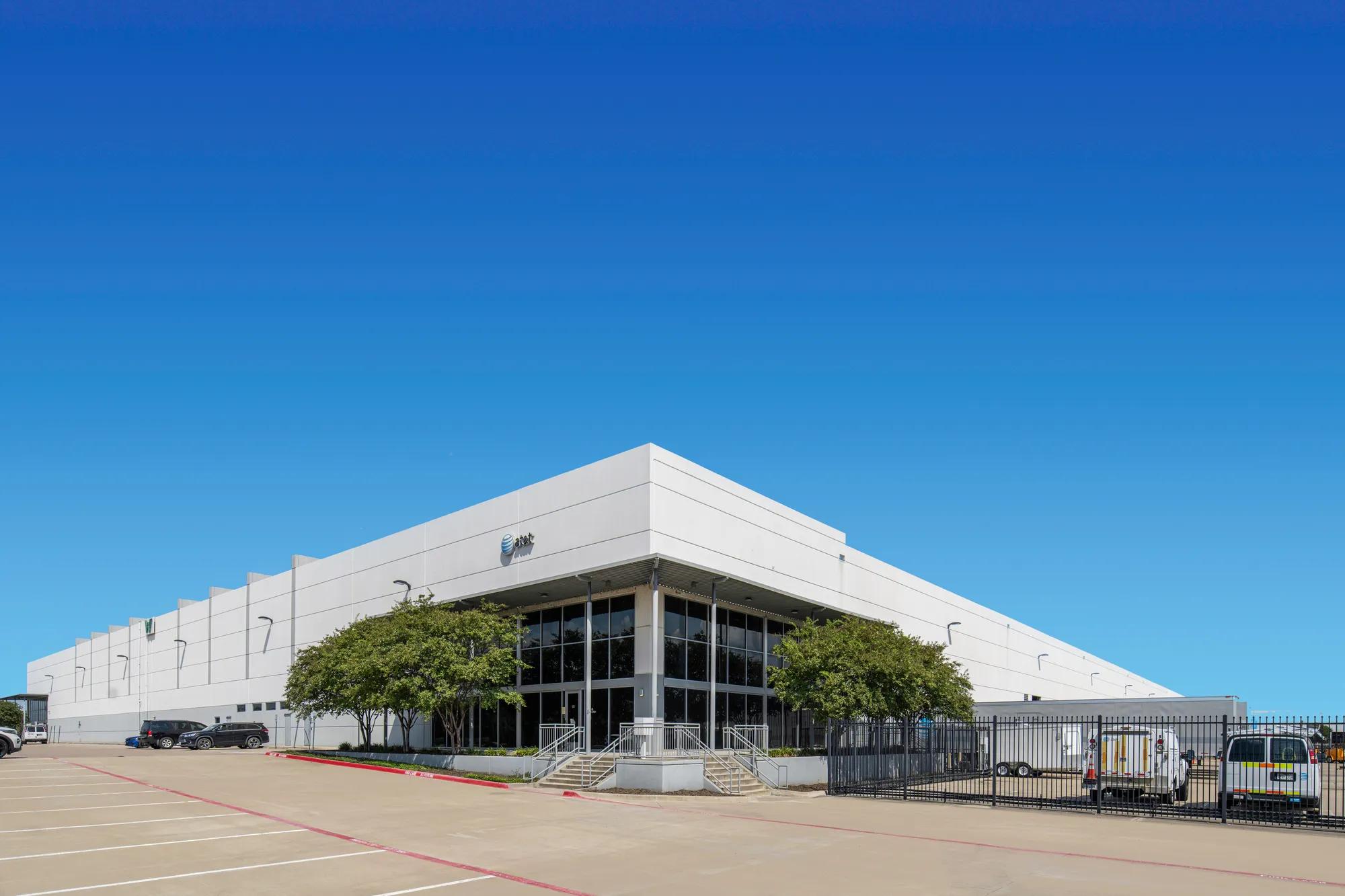 Details of 705 E Wildlife Pkwy, Grand Prairie, TX 75050 - Industrial Property For Lease