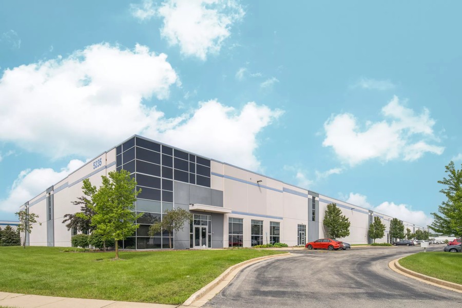 5235 South International Drive, Cudahy, WI 53110, 0200