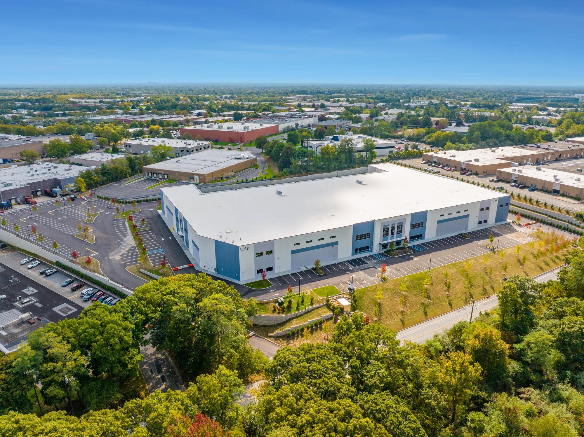 88 Parkway Drive South, Hauppauge, NY 11788