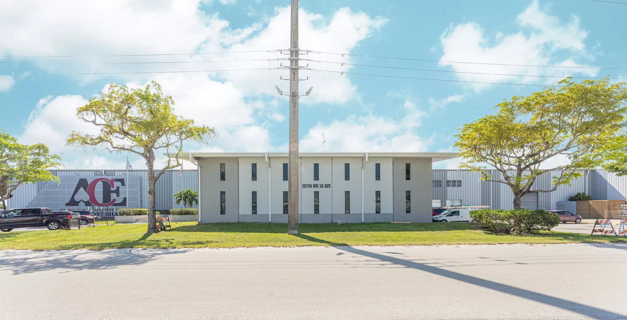 10700 NW 36th Ave, Miami Gardens, FL 33167, 0100