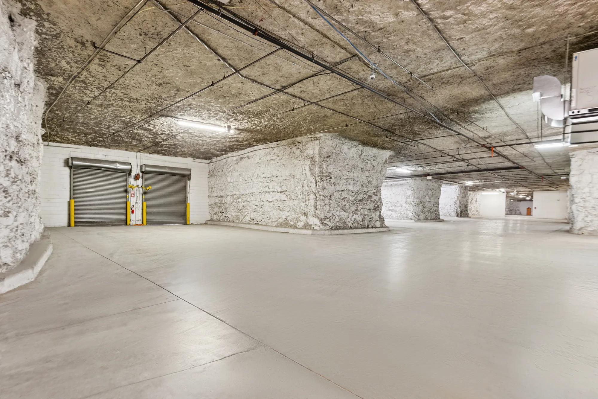 Details of Independence, MO 64056 - Industrial Property For Lease