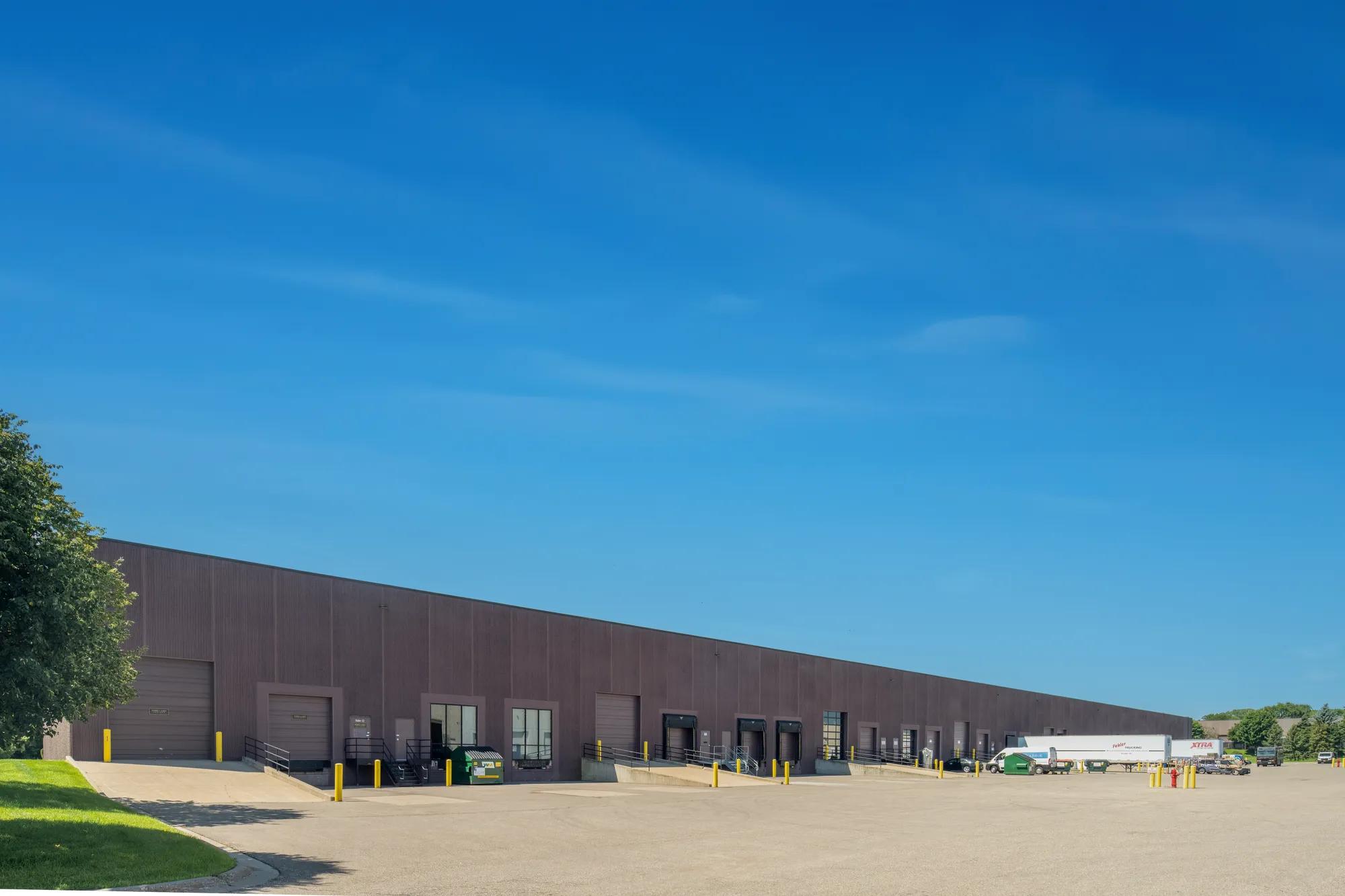 601 Campus Drive, New Brighton, MN 55112, 1200