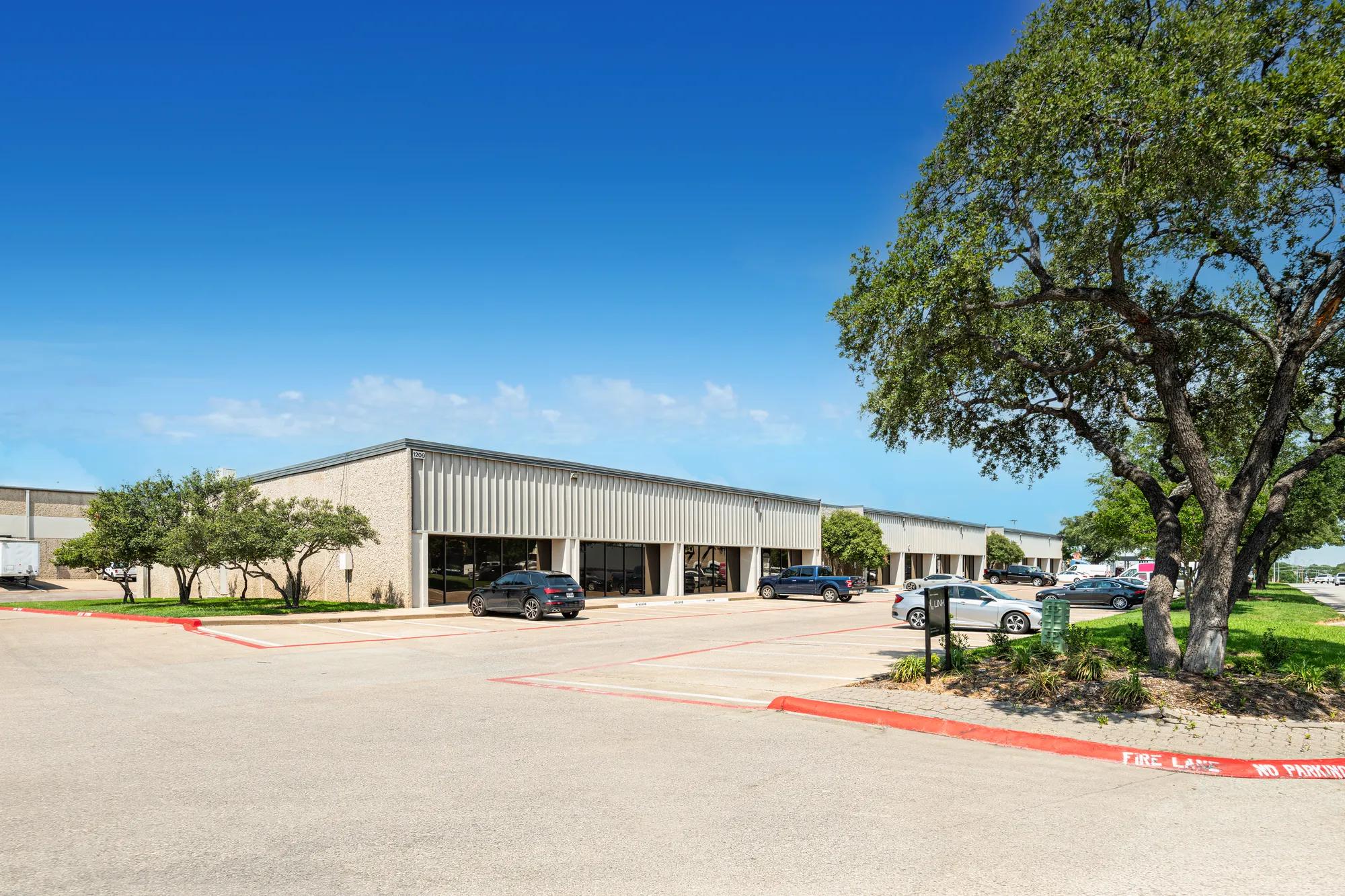 1209 W. Carrier Pkwy, Grand Prairie, TX 75050, 00302