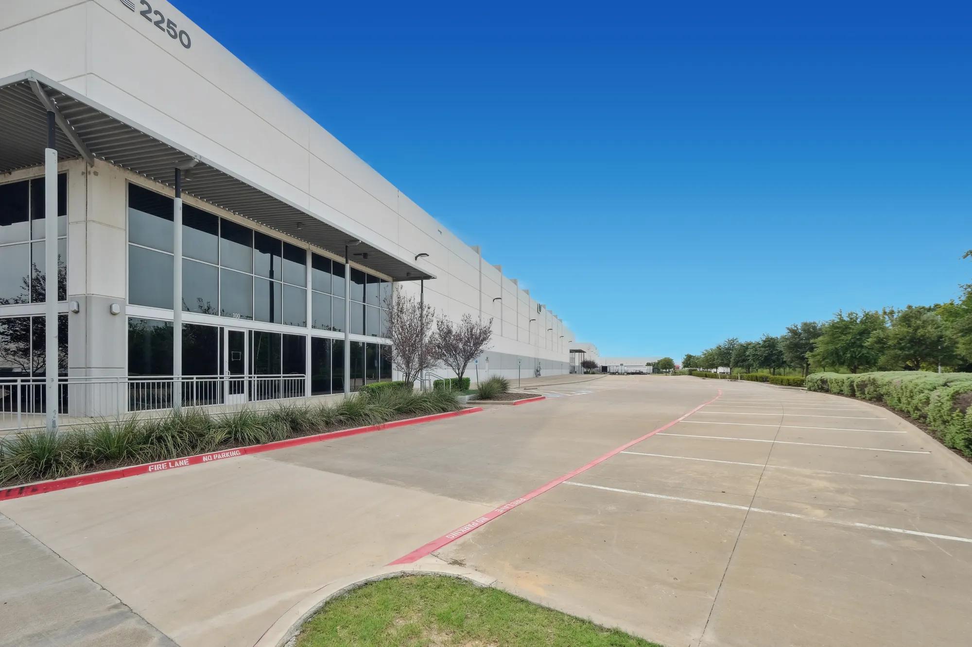 Details of 2250 Lion Country Pkwy, Grand Prairie, TX 75050 - Industrial Property For Lease