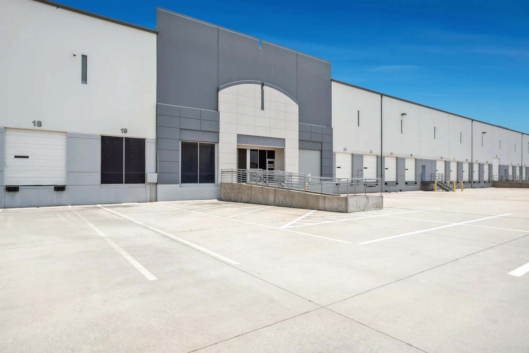 Details of 615 Westport Parkway, Grapevine, TX 76051 - Industrial Property For Lease