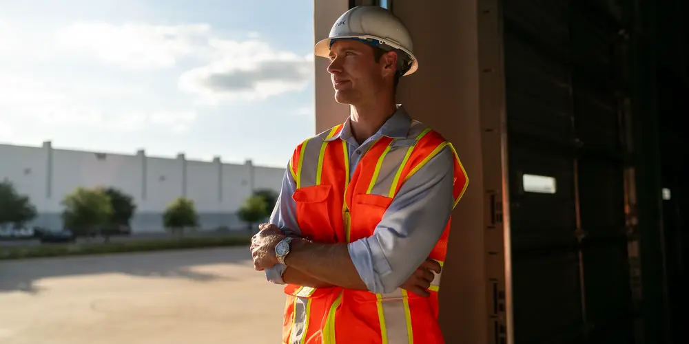 What Construction Businesses Need to Know About Leasing Warehouse Space 