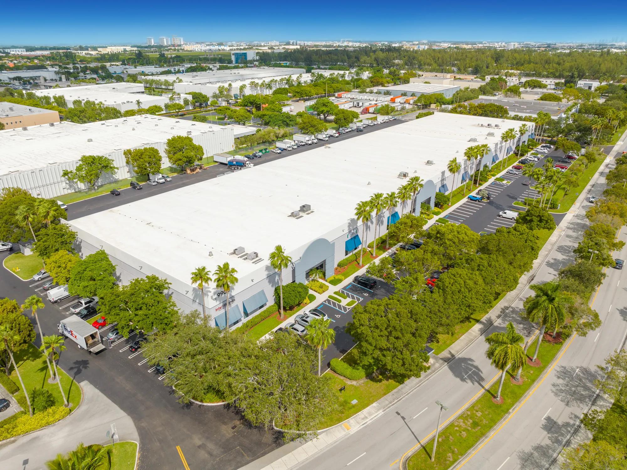 9905 NW 17th Street, Miami, FL 33172, 103