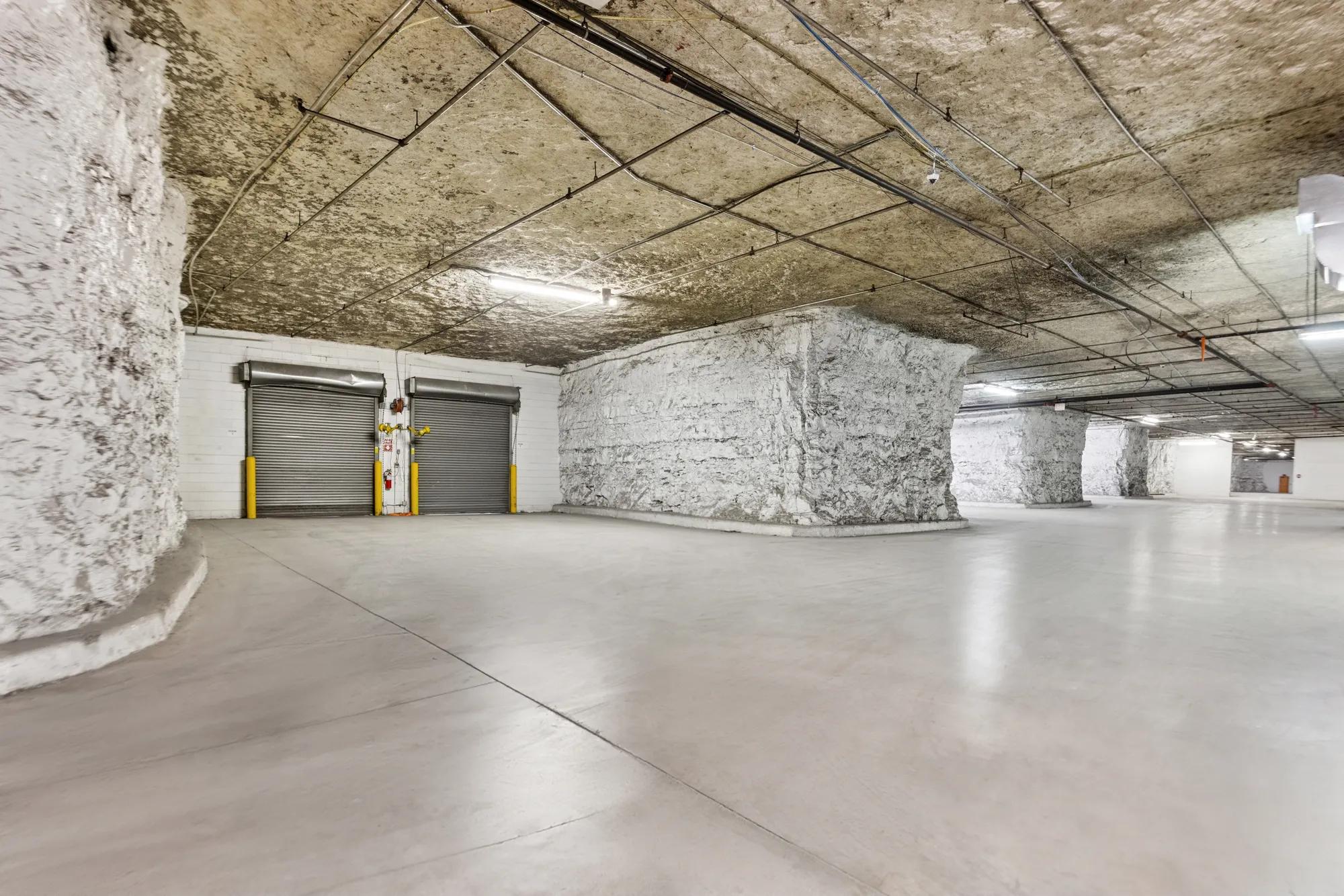 Details of Independence, MO 64056 - Industrial Property For Lease