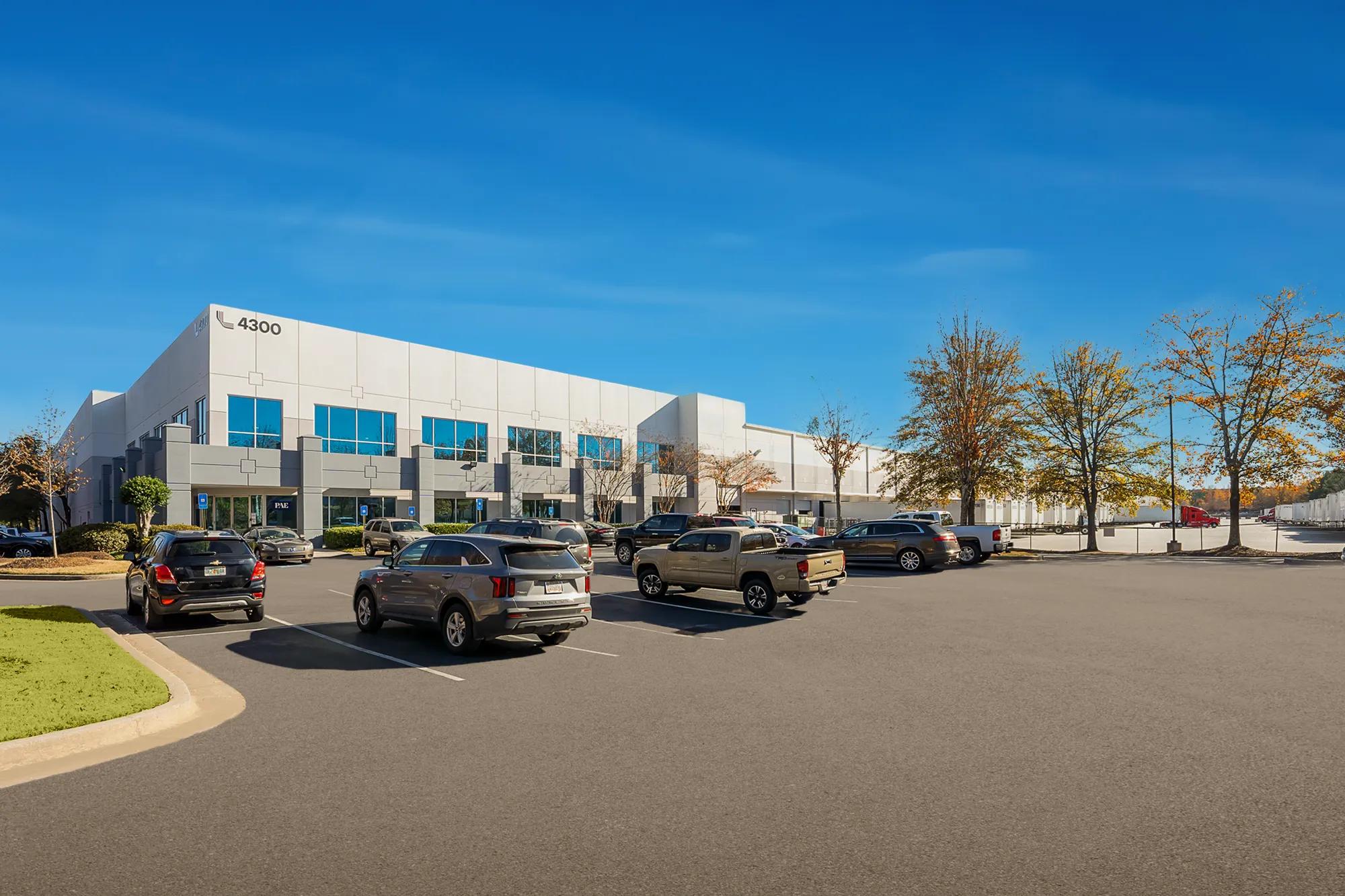 4300 South Fulton Parkway, Atlanta, GA 30349, 0200