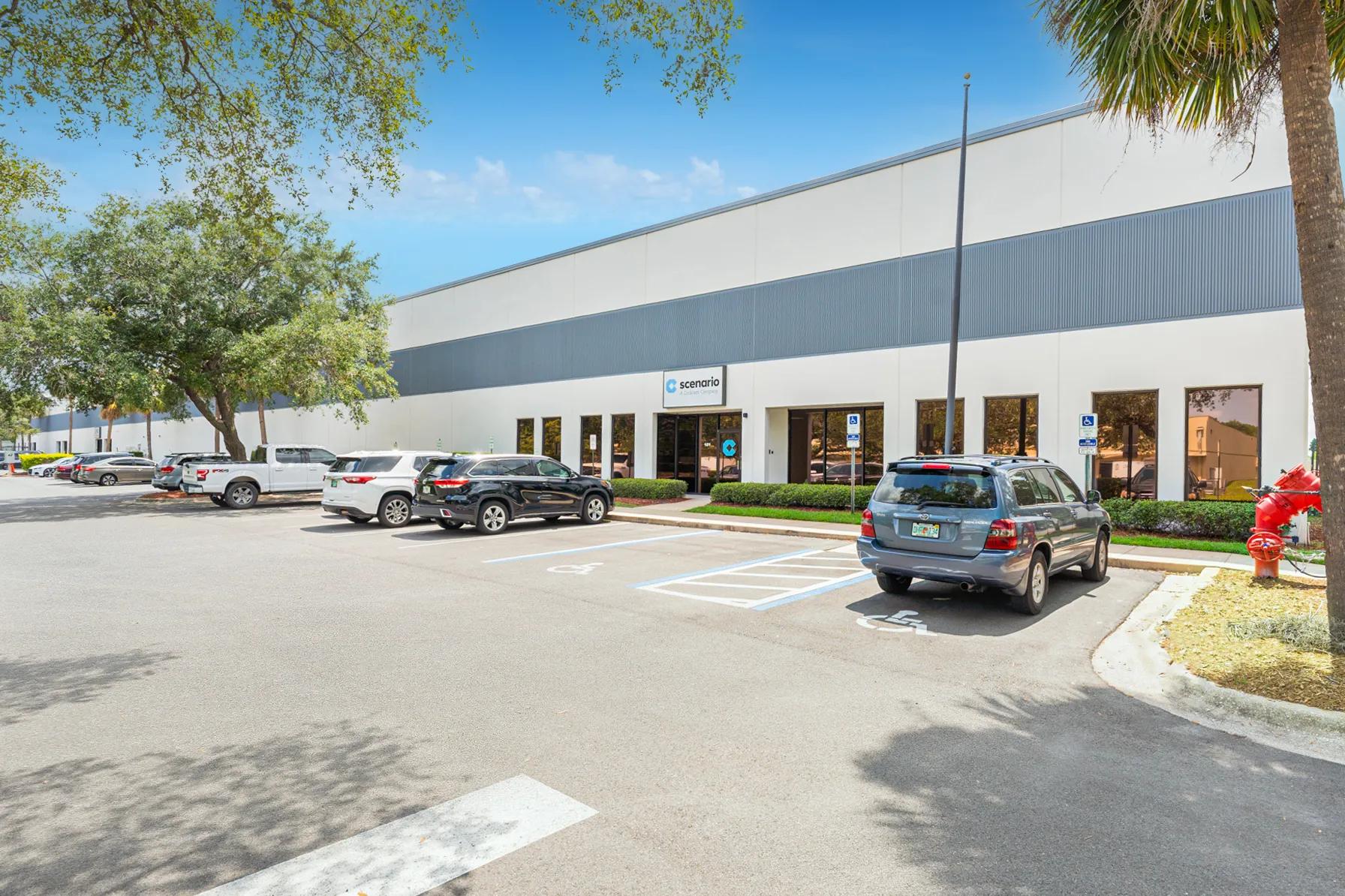 7600 Kingspointe Parkway, Orlando, FL 32819, 00107