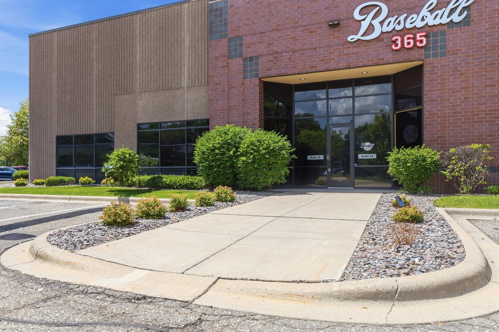 1800 East Cliff Road, Burnsville, MN 55337, 015
