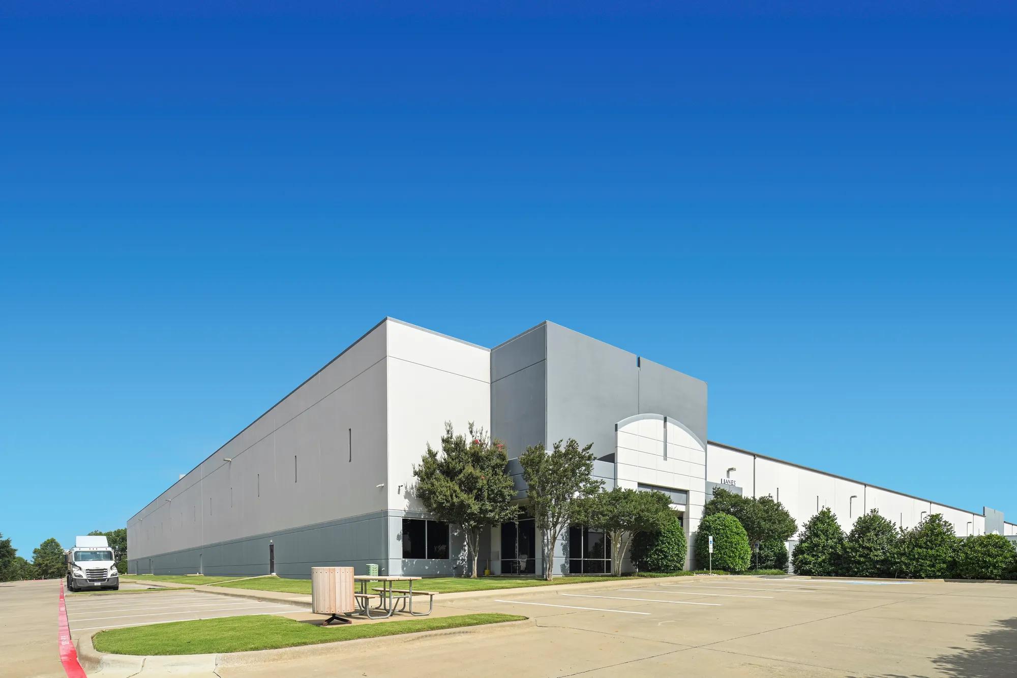 Details of 615 Westport Parkway, Grapevine, TX 76051 - Industrial Property For Lease