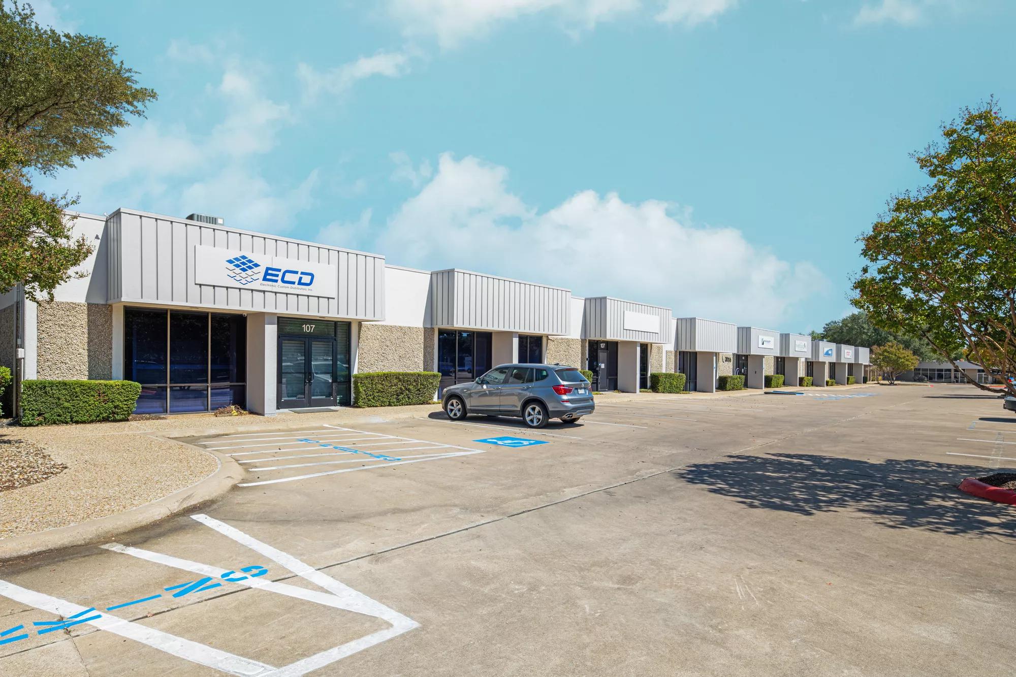 Photo of Longhorn BP-3006 Longhorn Boulevard