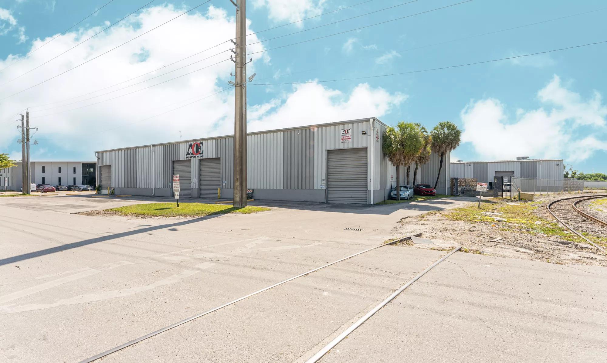 10700 NW 36th Ave, Miami Gardens, FL 33167, 0100