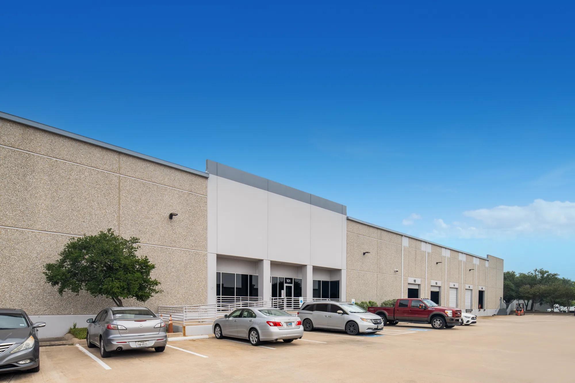 2400 Grand Avenue Parkway, Austin, TX 78728, 00102