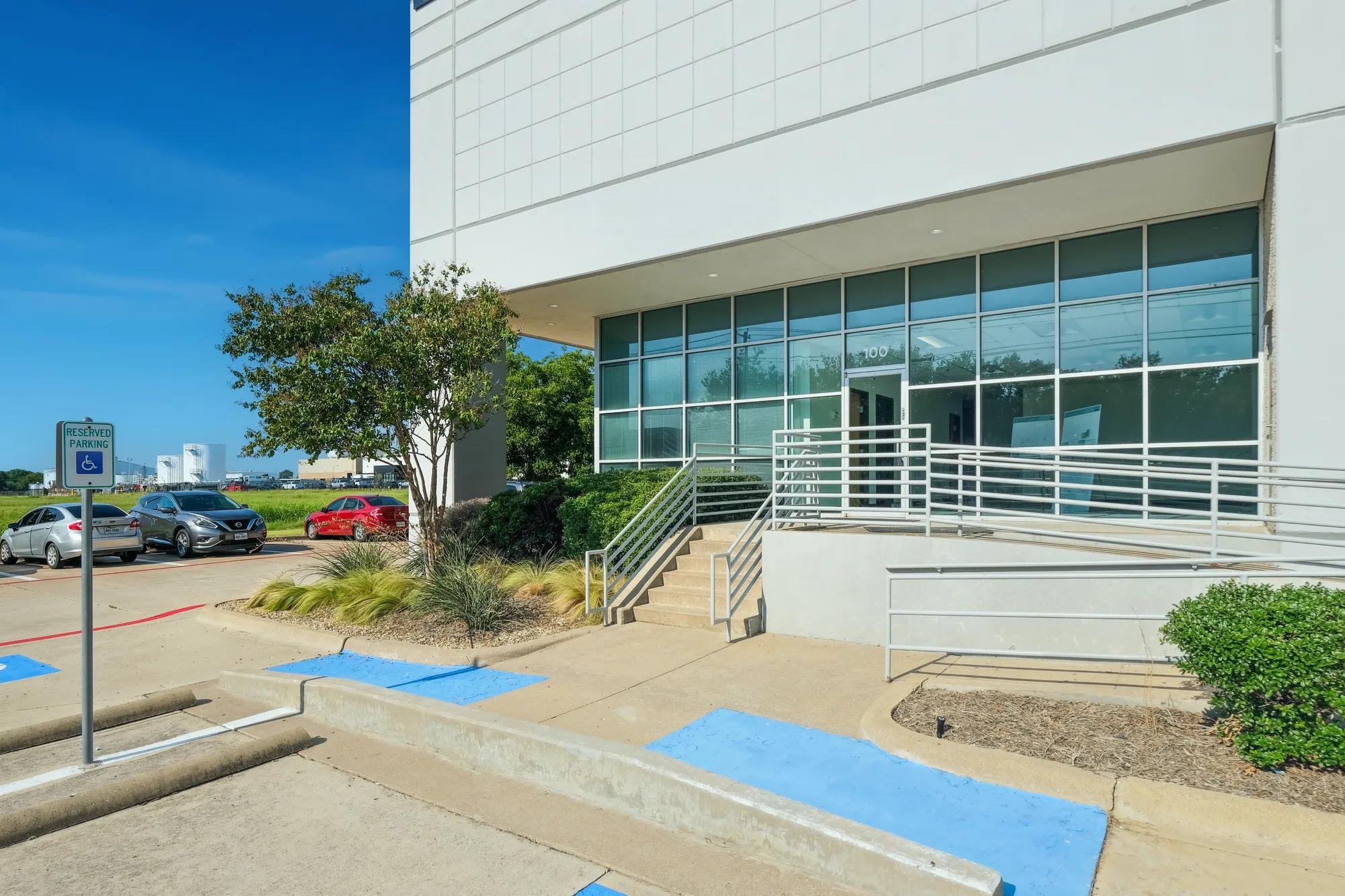 Details of Grand Prairie, TX 75050 - Industrial Property For Lease