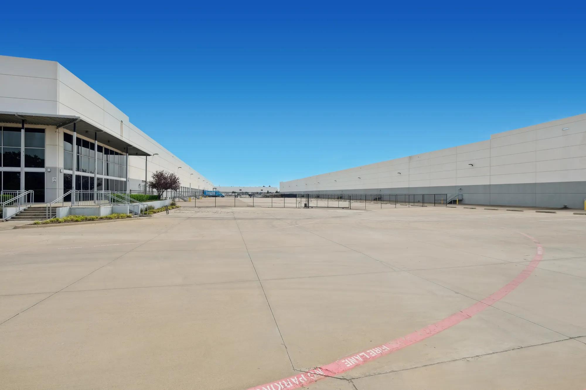 Details of 2250 Lion Country Pkwy, Grand Prairie, TX 75050 - Industrial Property For Lease