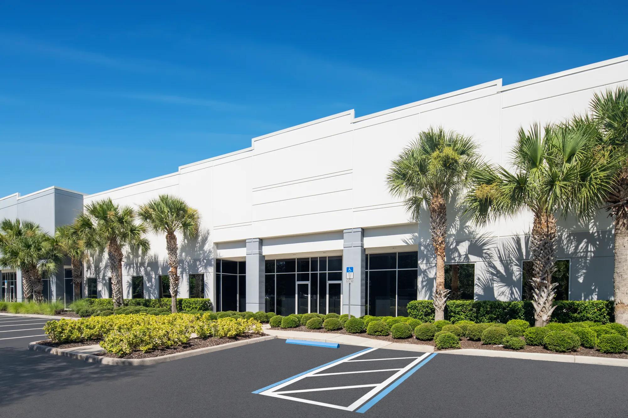 7312 Kingspointe Pkwy, Orlando, FL 32819, 4-100