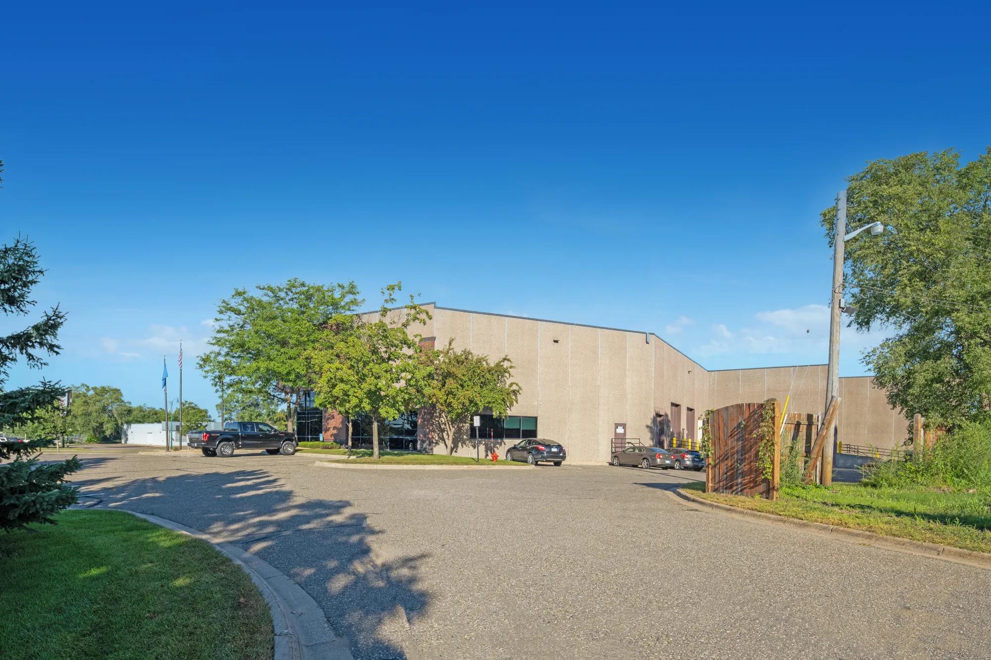 Details of Minneapolis, MN 55429 - Industrial Property For Lease