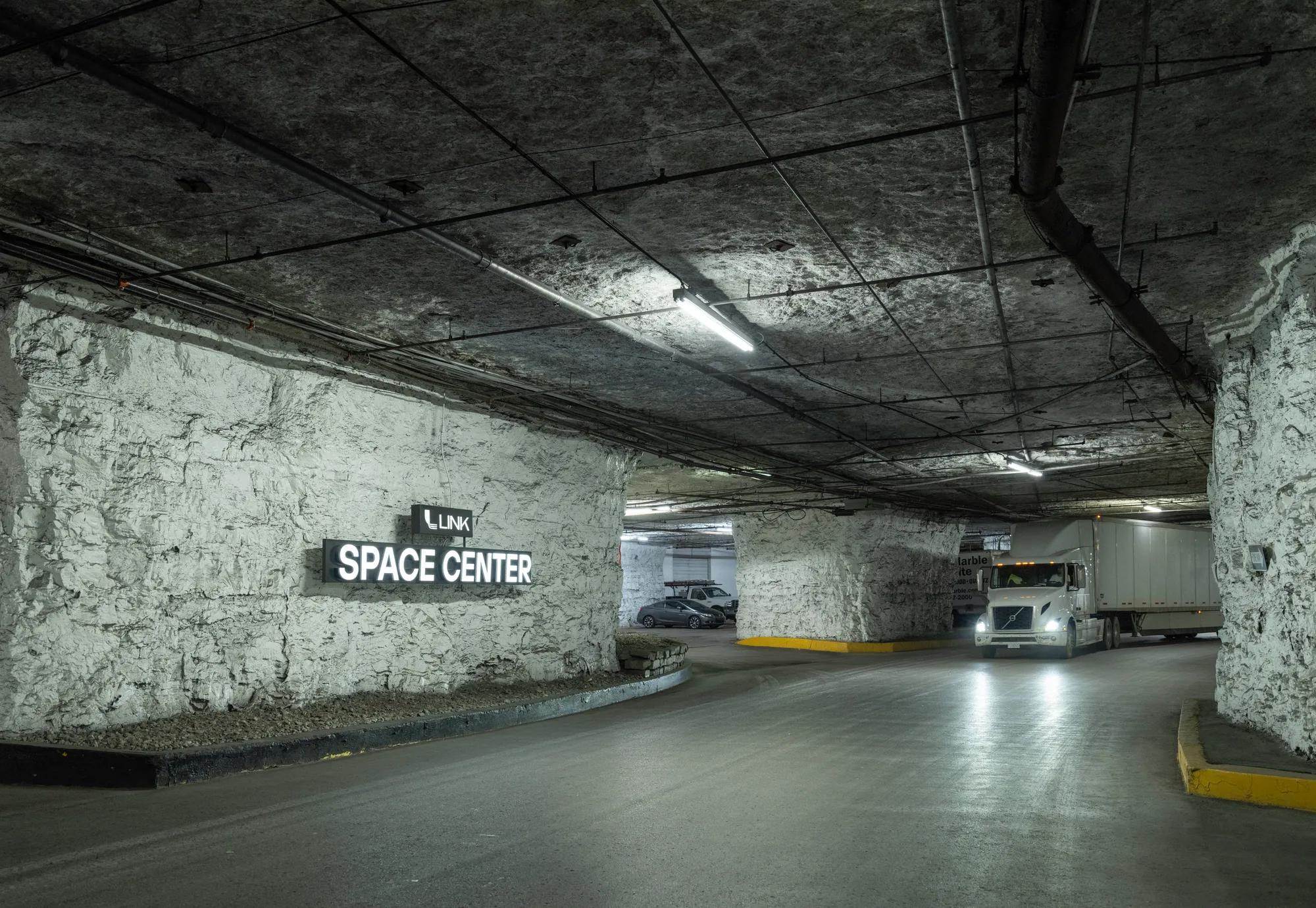 Photo of 1500 West Geospace Dr