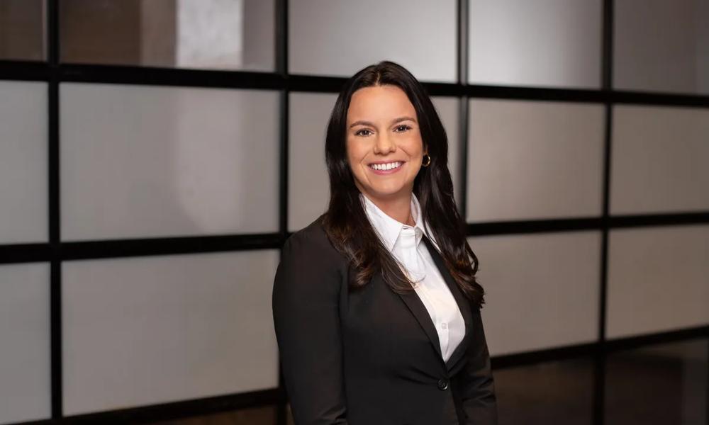 Leasing Tampa's Small Bay Warehouses: How Selena Czerwin Keeps Pace 