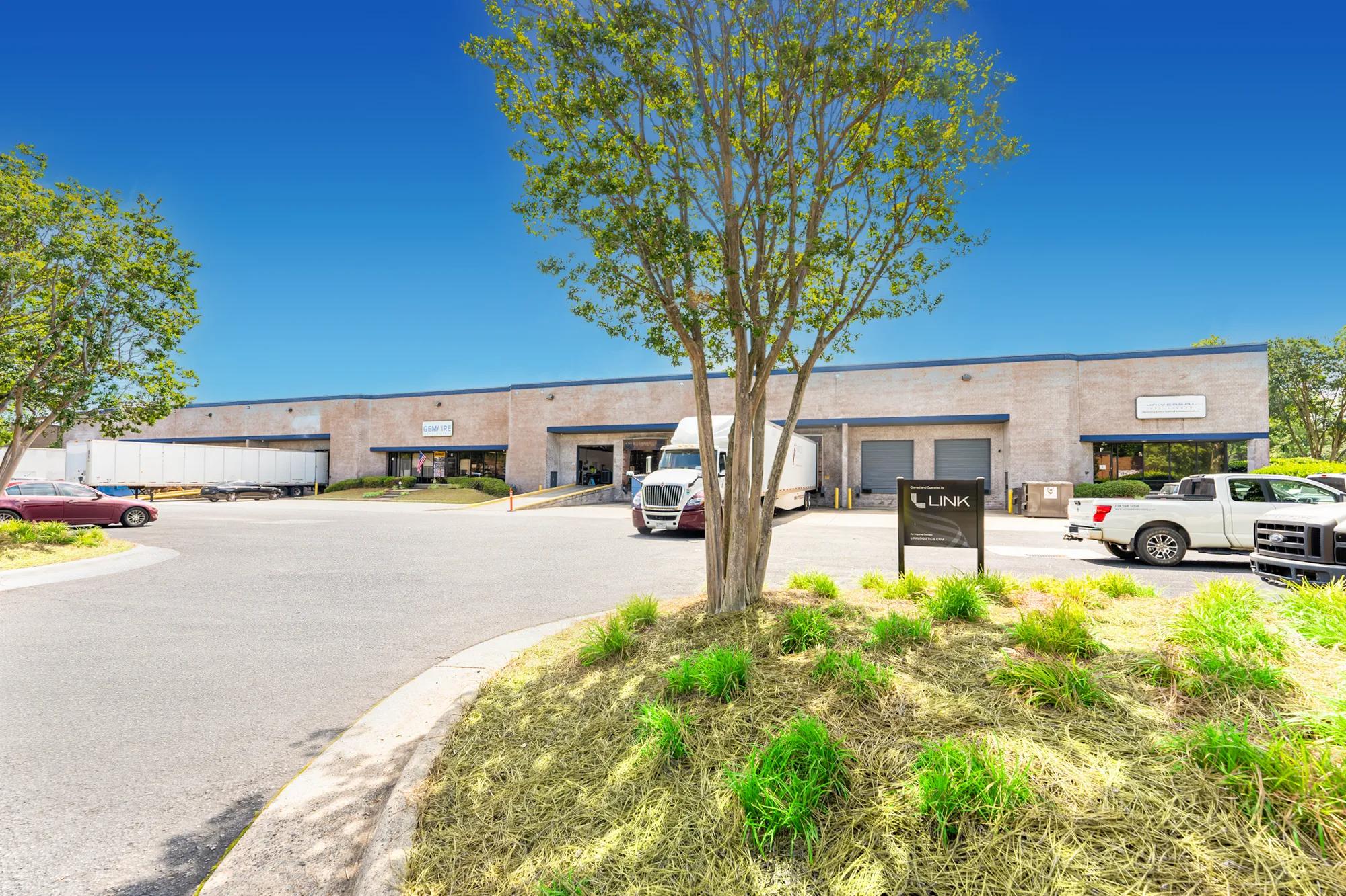 Photo of 3401 Woodpark Blvd.