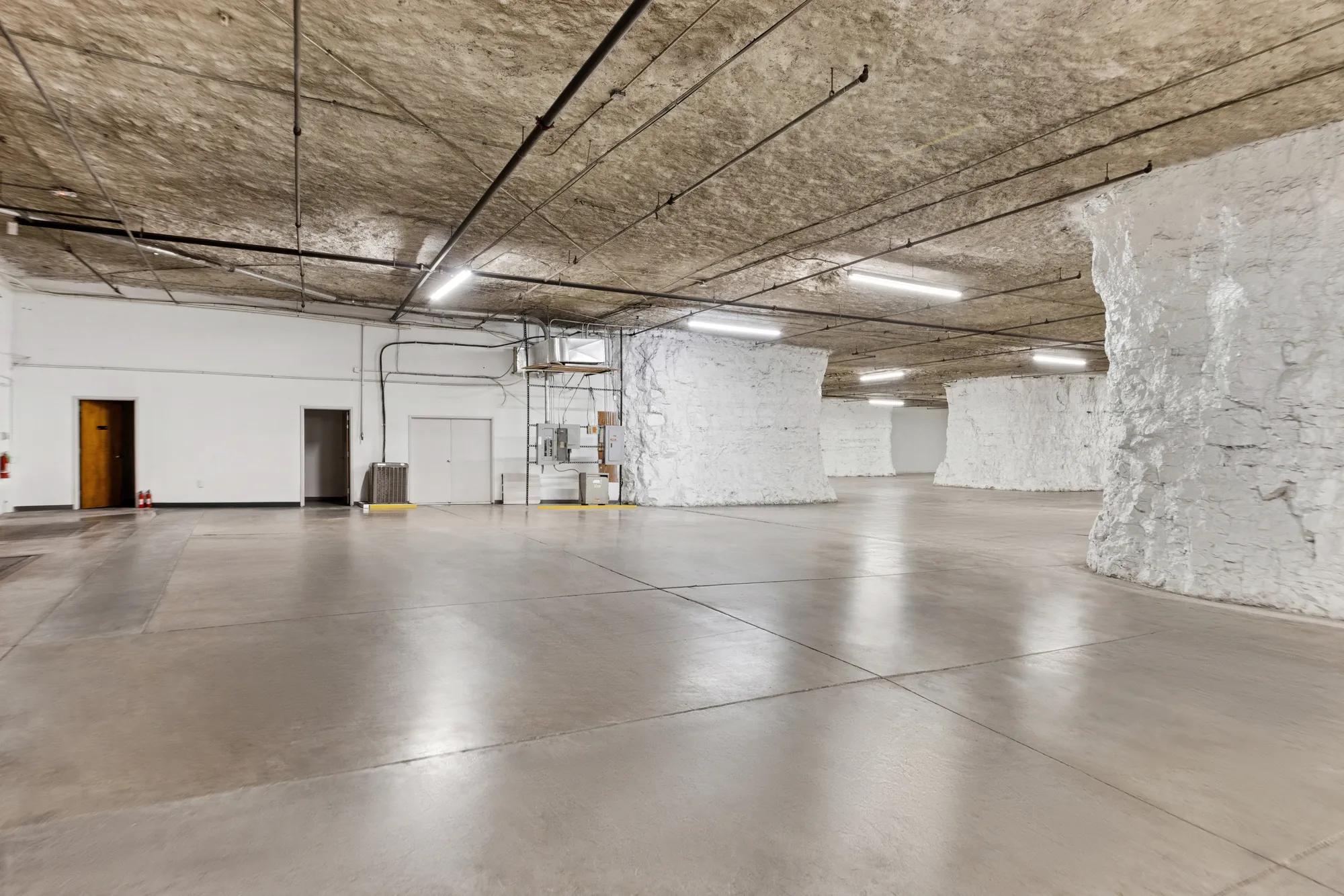 Details of Independence, MO 64056 - Industrial Property For Lease