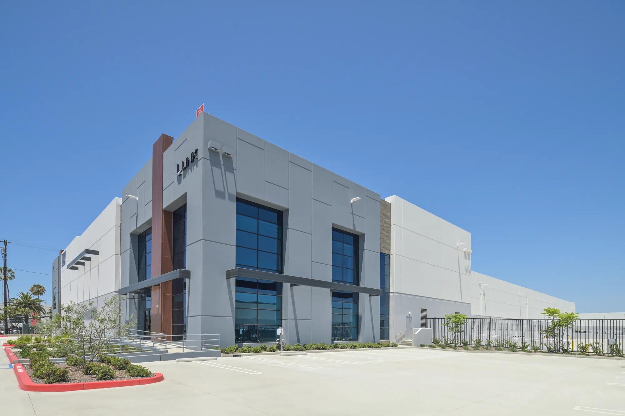 Details of 219 West Gardena Boulevard, Carson, CA 90248 - Industrial Property For Lease