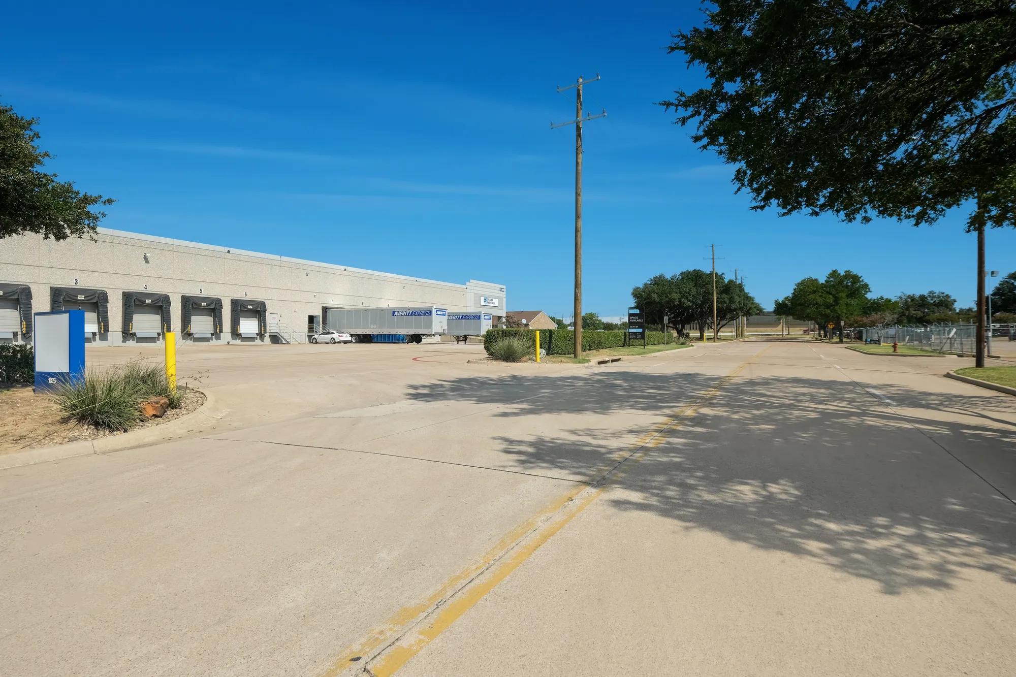 Details of Grand Prairie, TX 75050 - Industrial Property For Lease