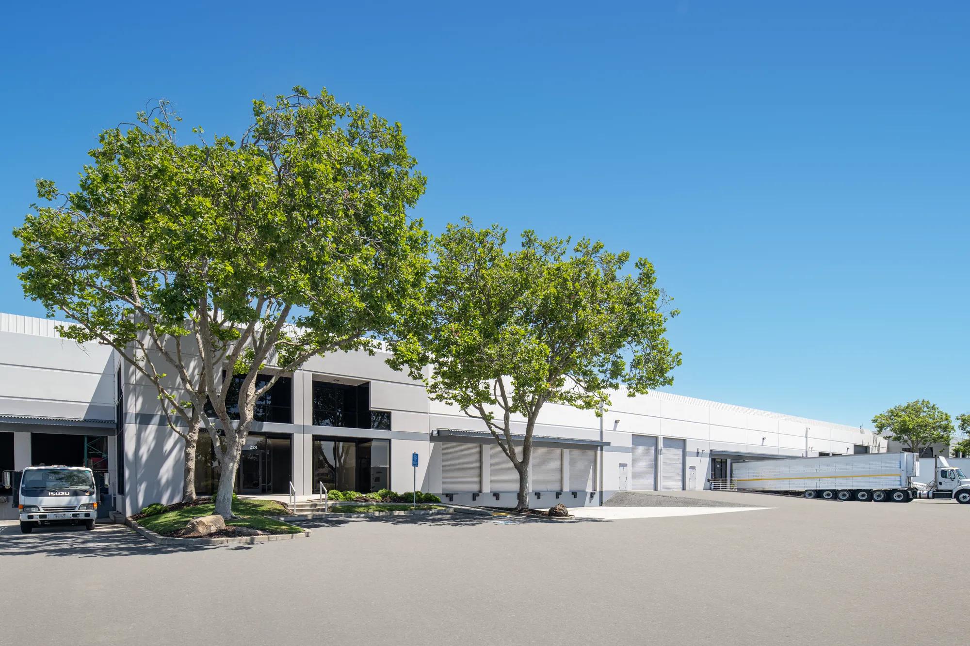 206-230 Railroad Avenue, Milpitas, CA 95035, 00224