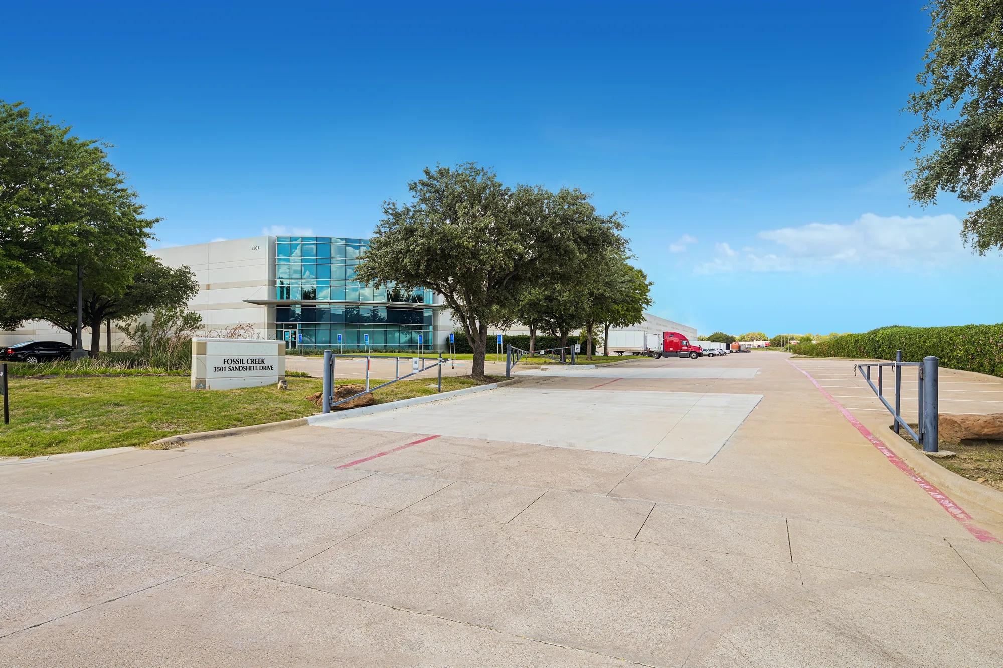 3501 Sandshell Dr, Fort Worth, TX 76137-2467, 002